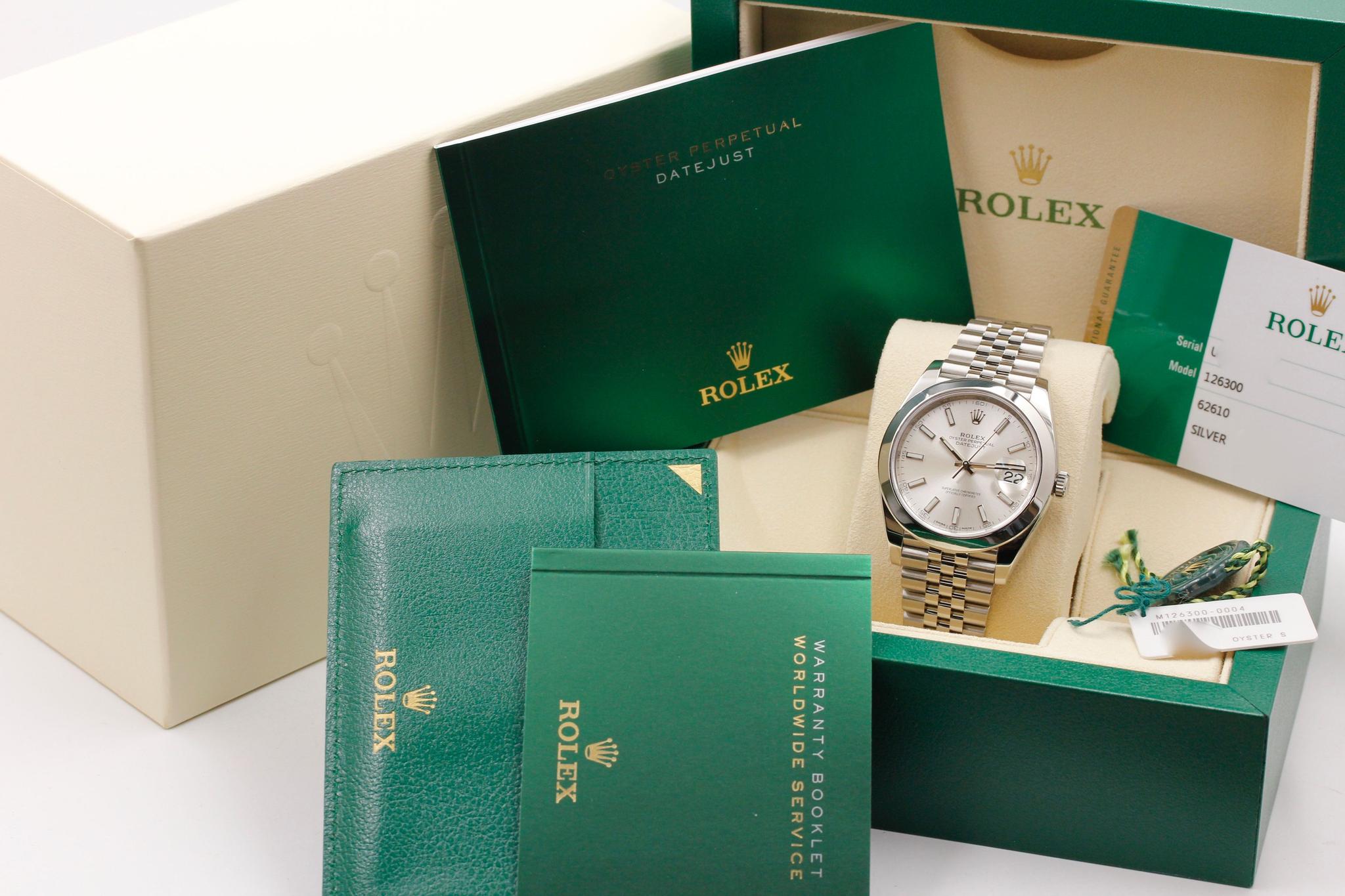 Watch Image 11