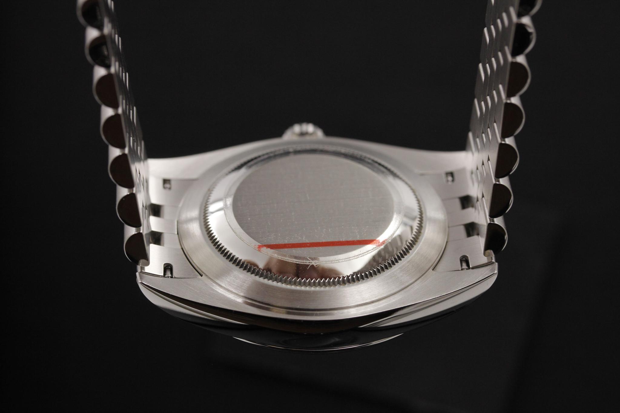 Watch Image 8