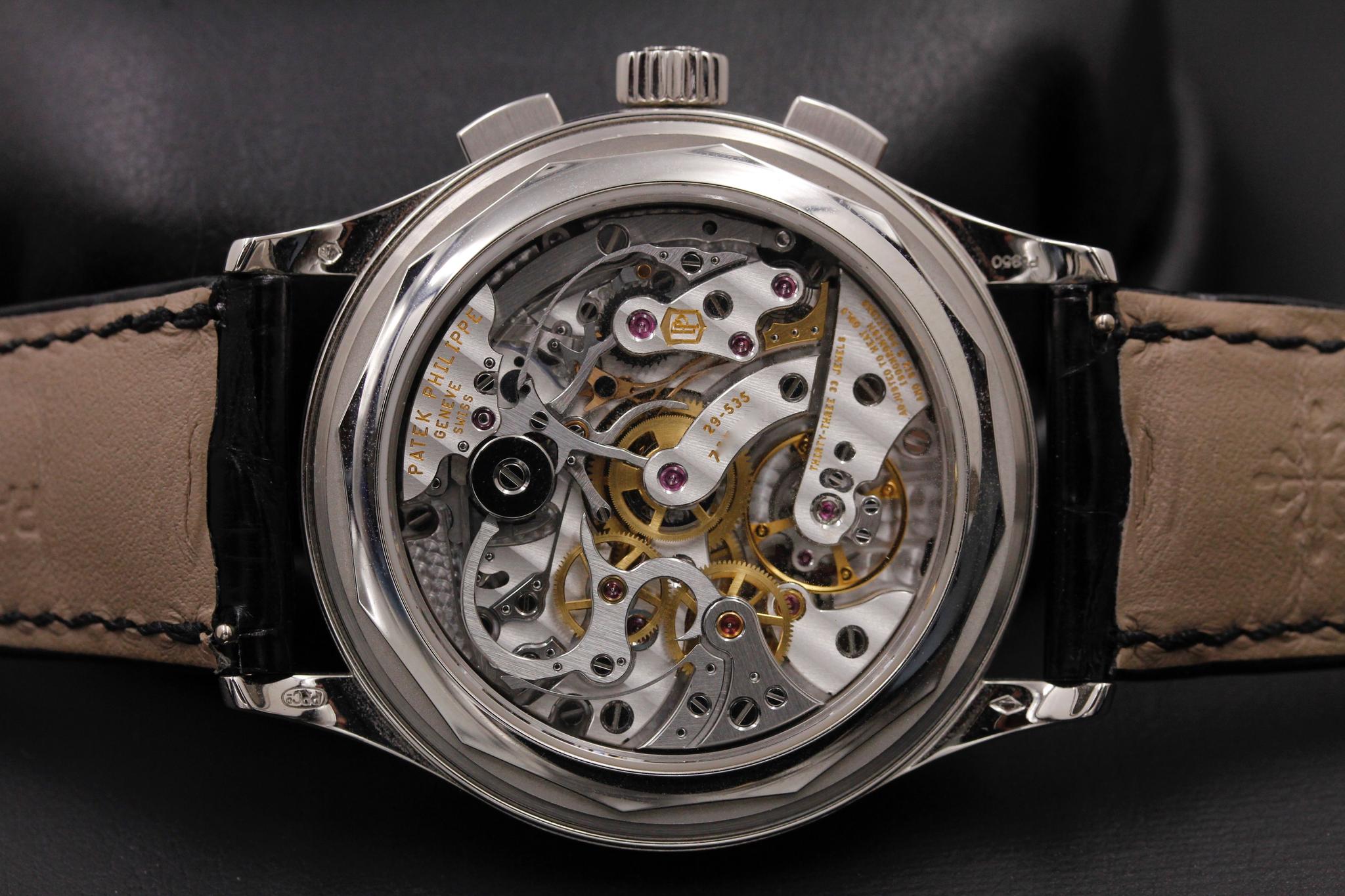 Watch Image 10