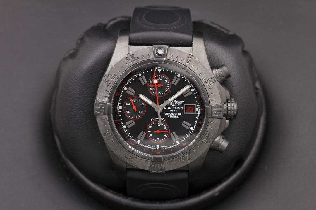Breitling Avenger Black Steel M133802c/bc73-221s