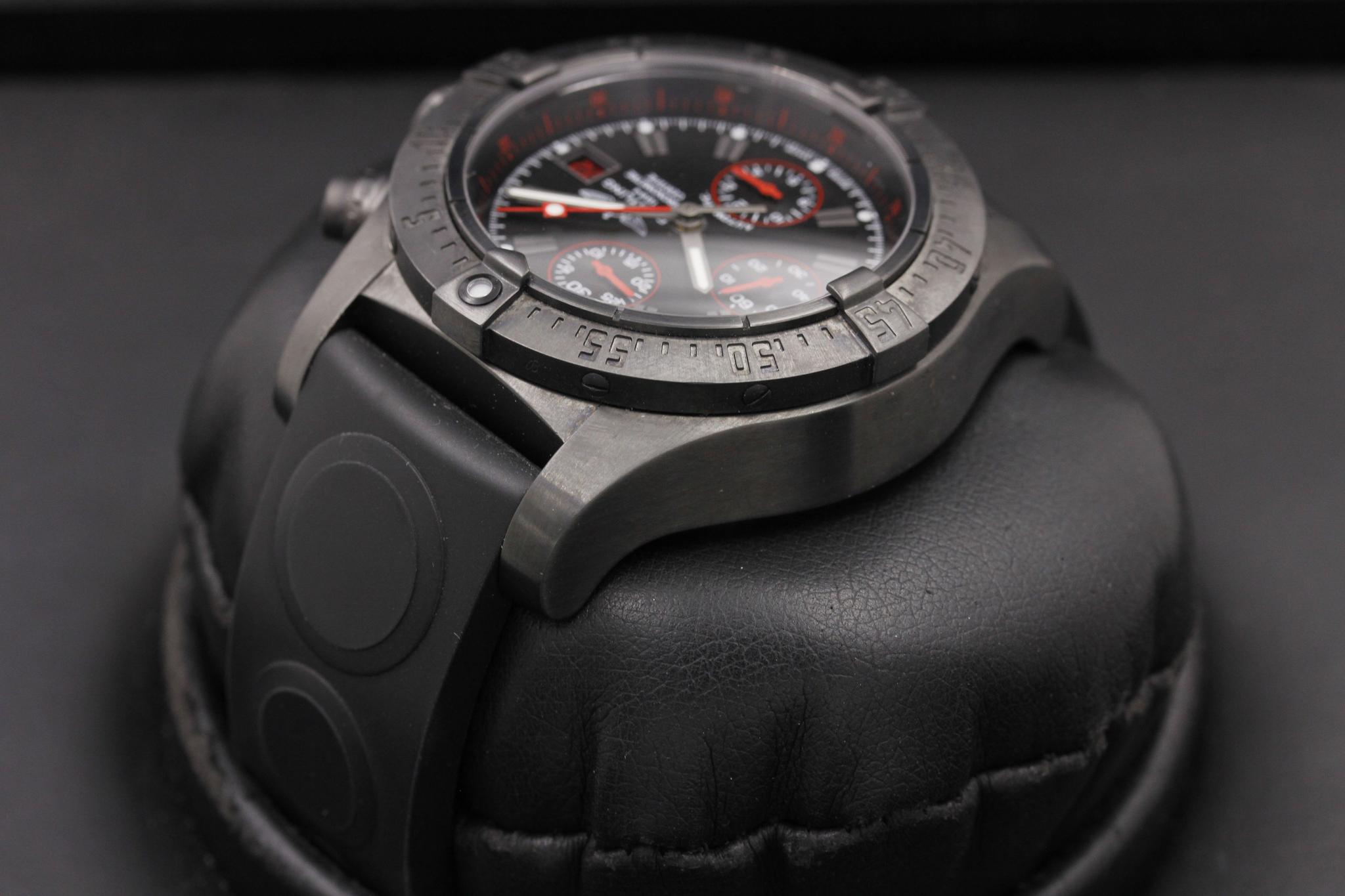 Watch Image 6