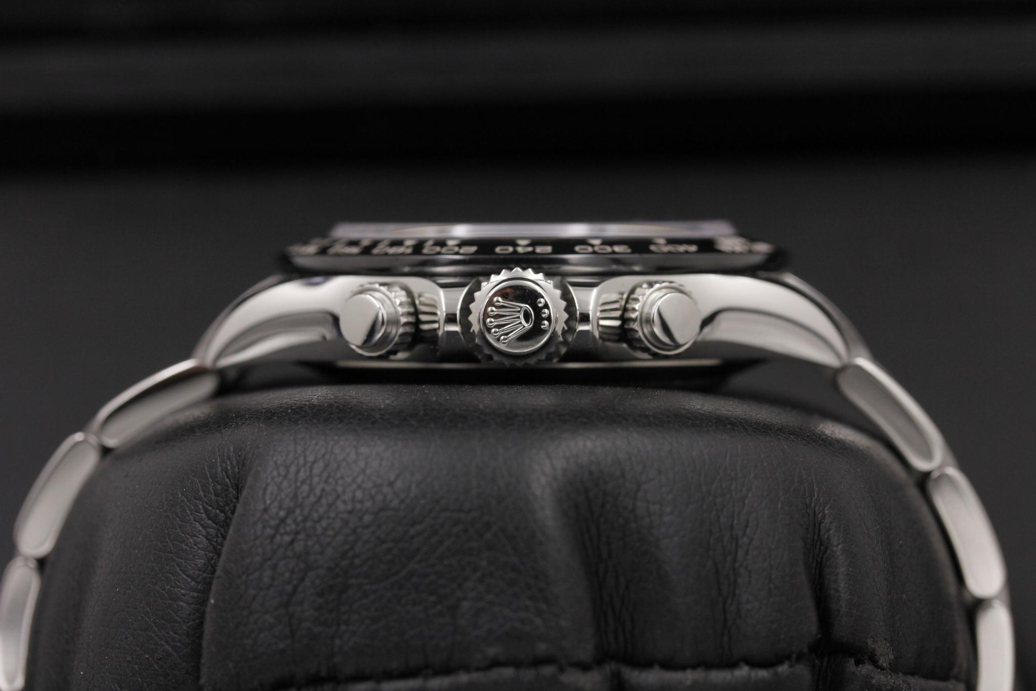 Watch Image 3