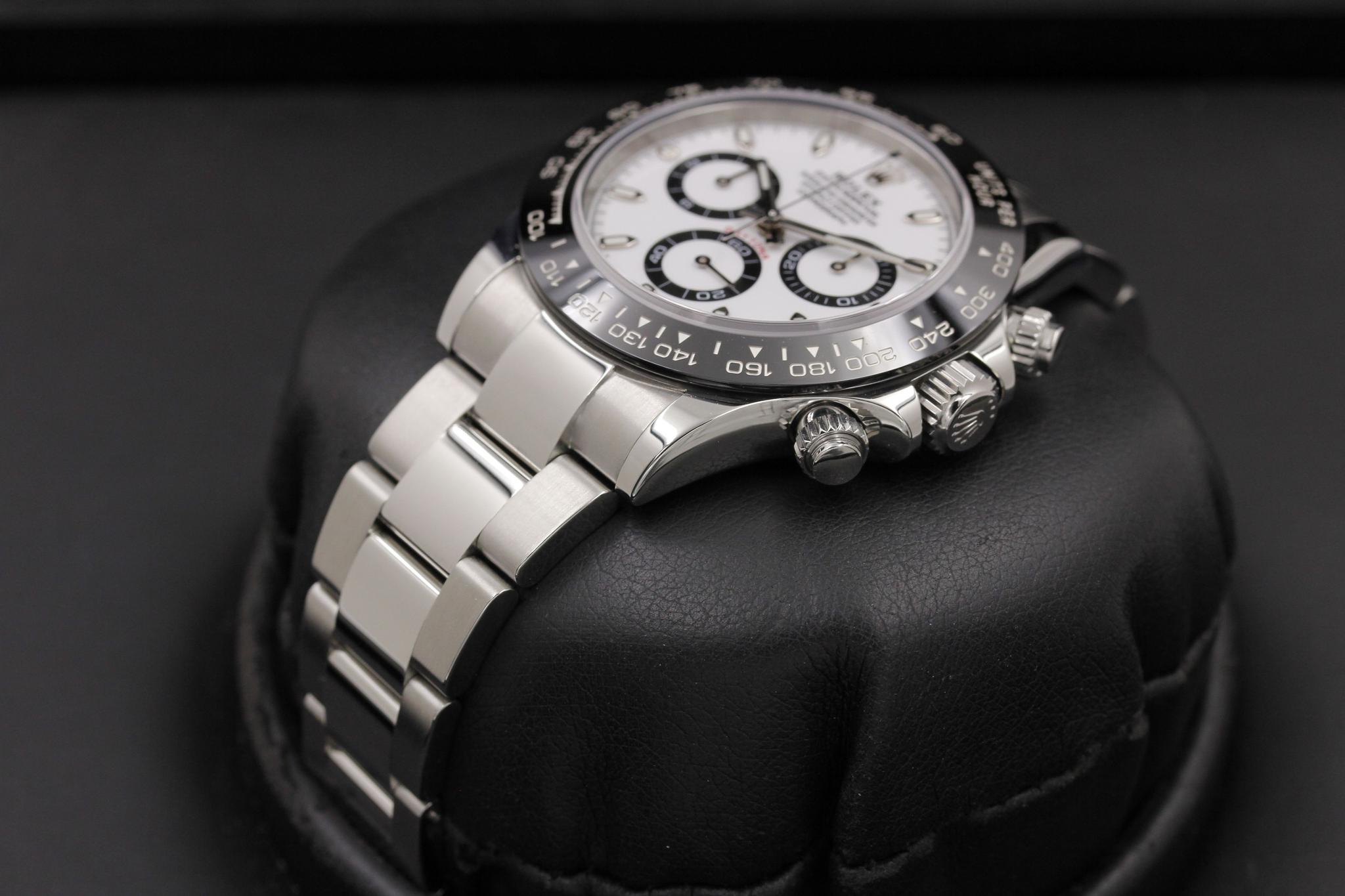 Watch Image 2