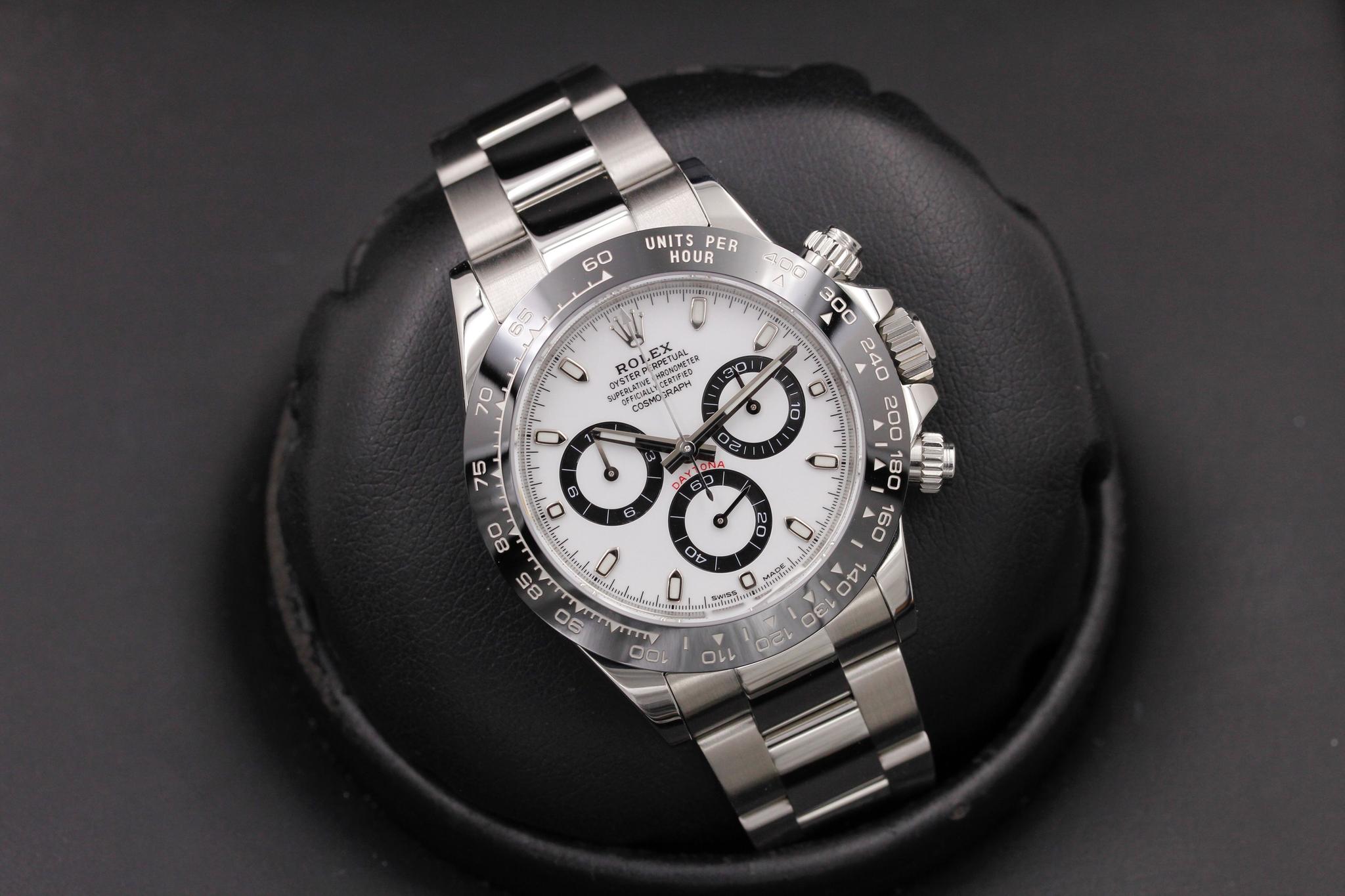Watch Image 9