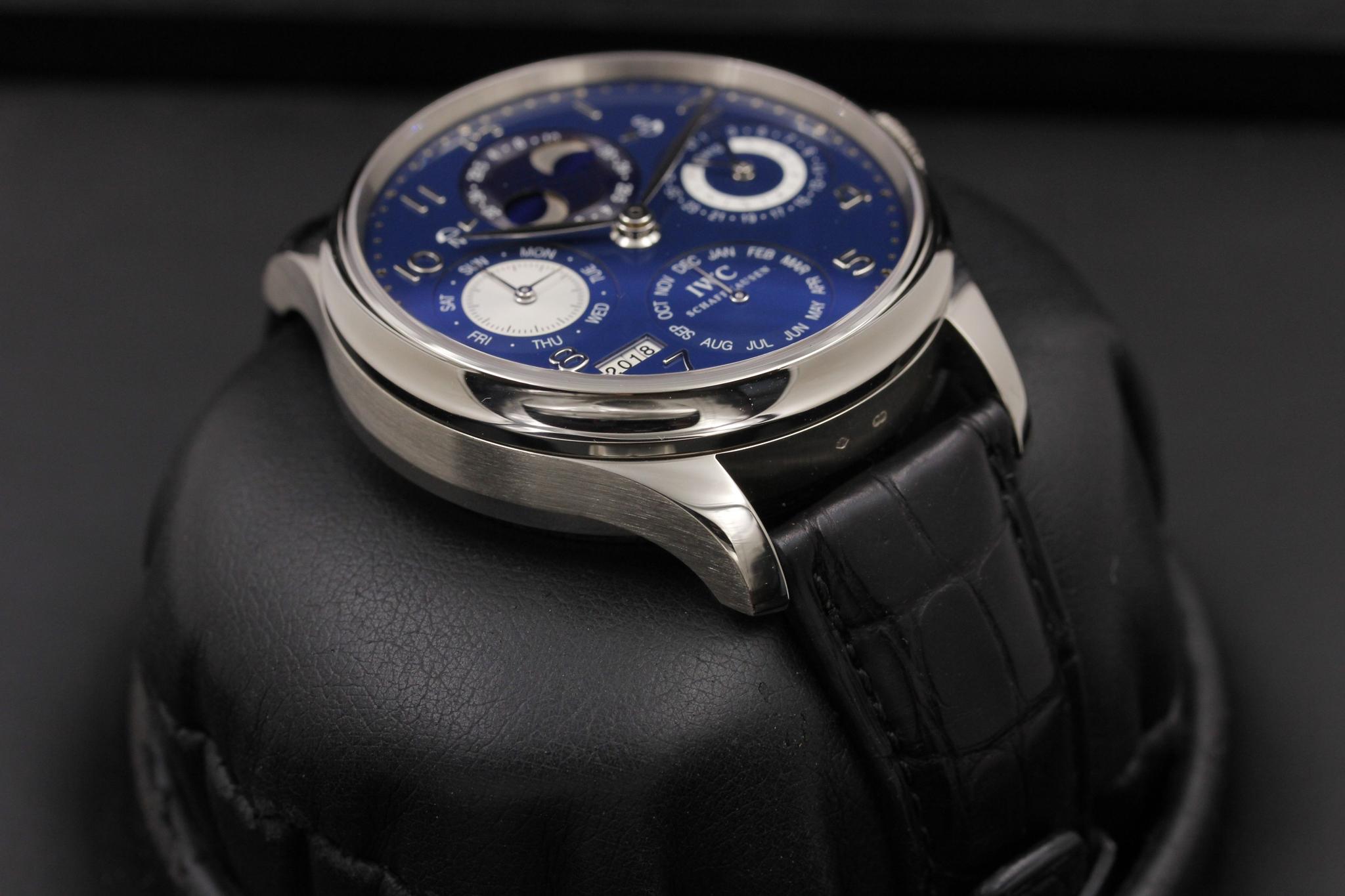 Watch Image 5