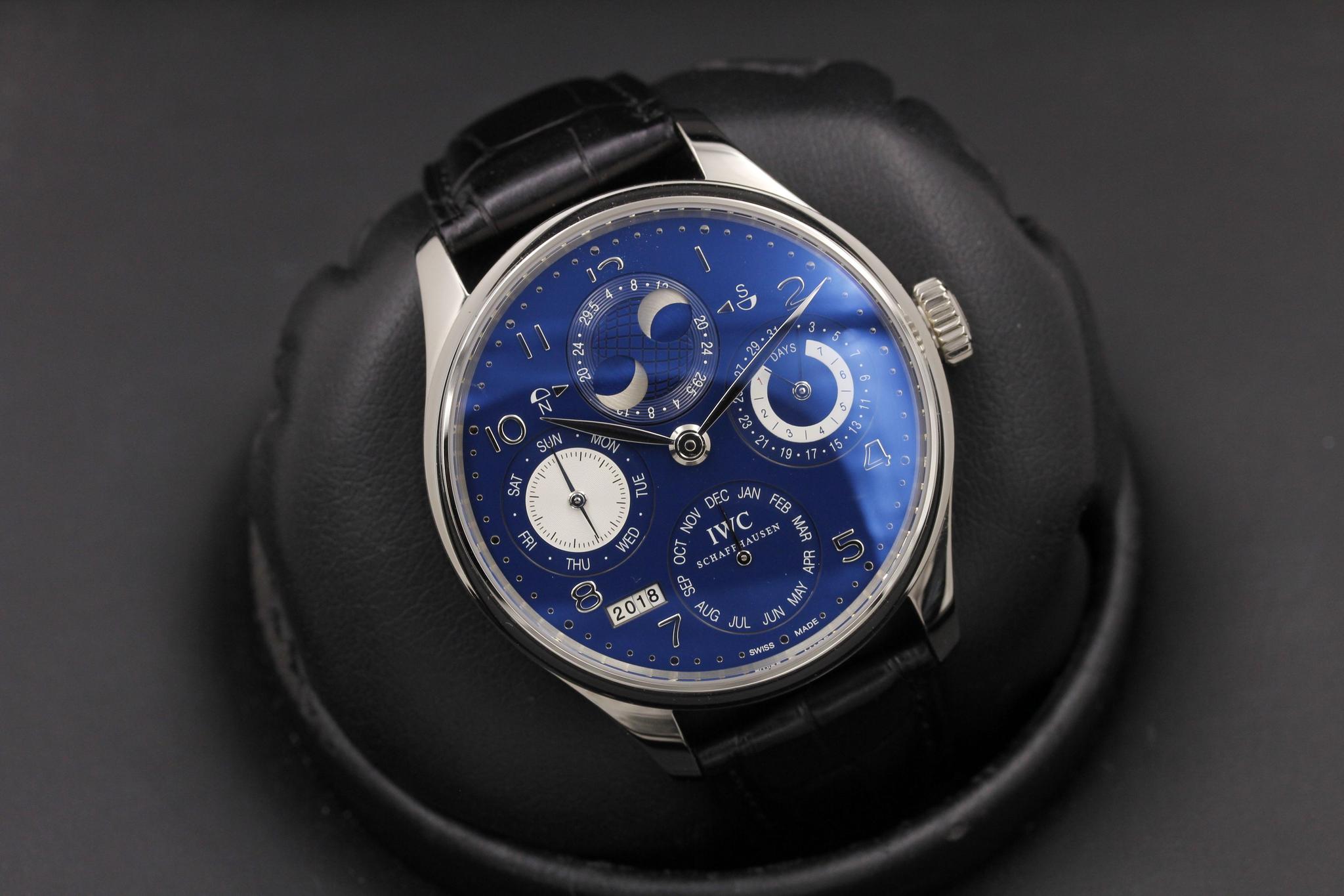 Watch Image 8