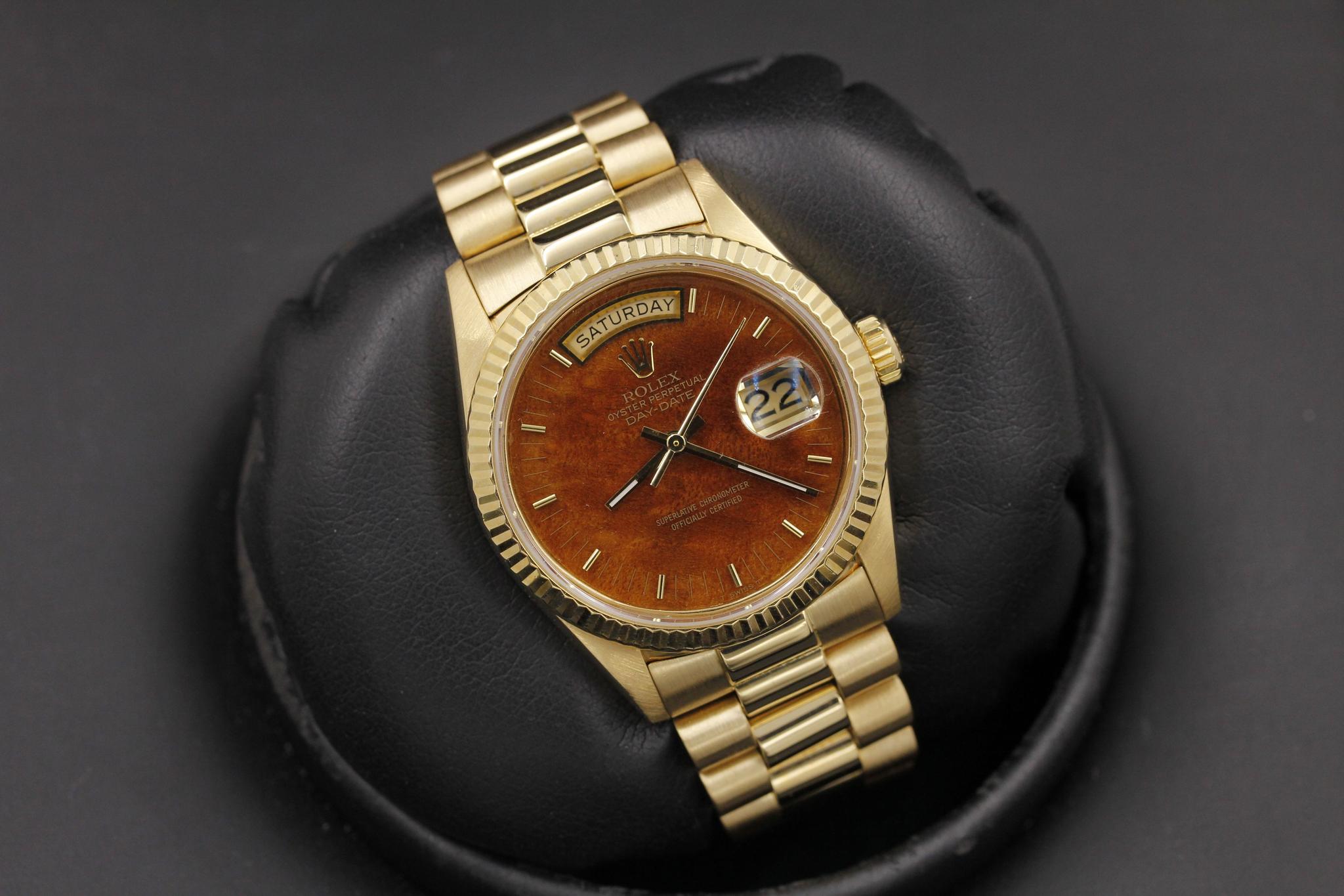 Watch Image 9