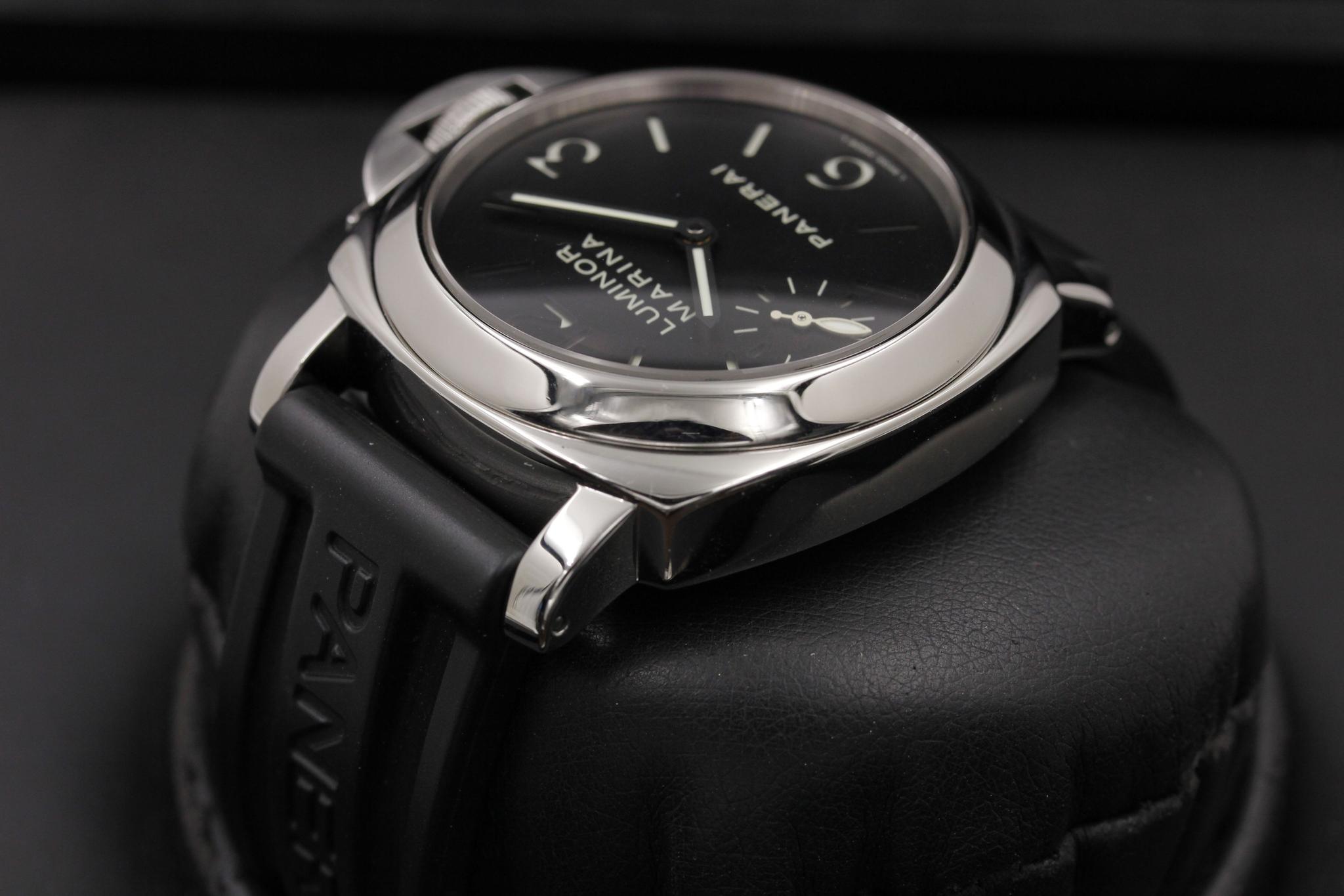Watch Image 5