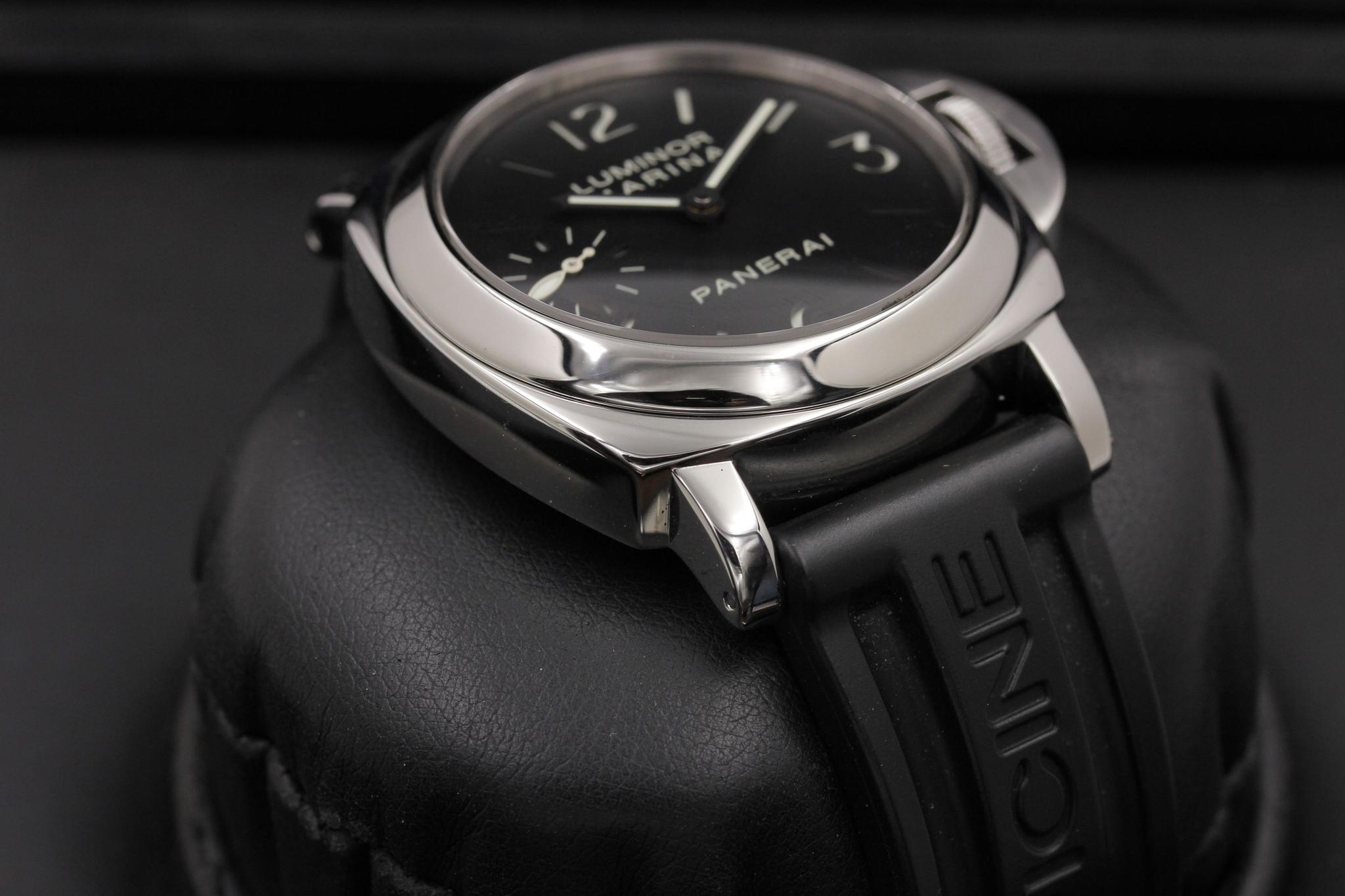 Watch Image 6