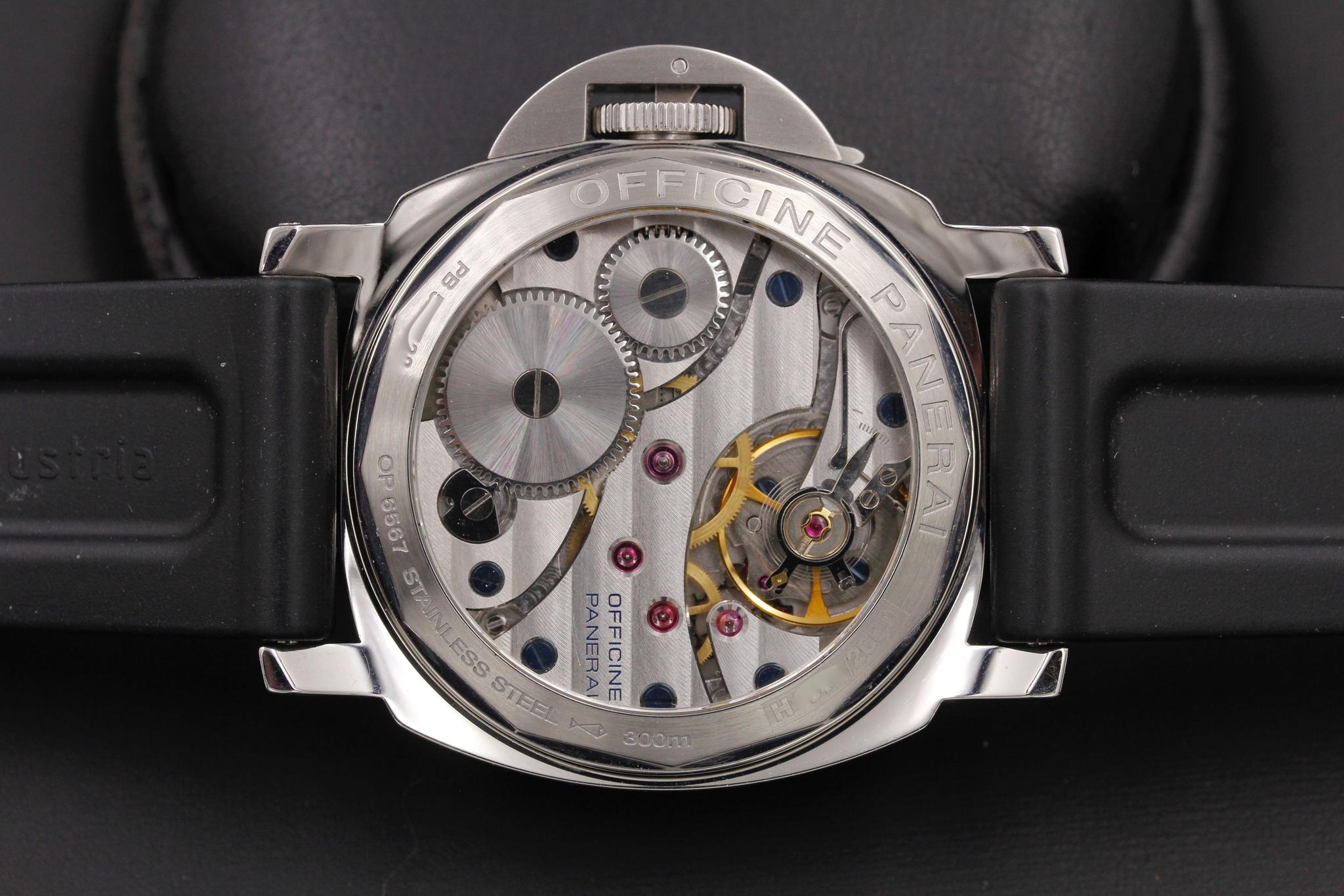 Watch Image 9