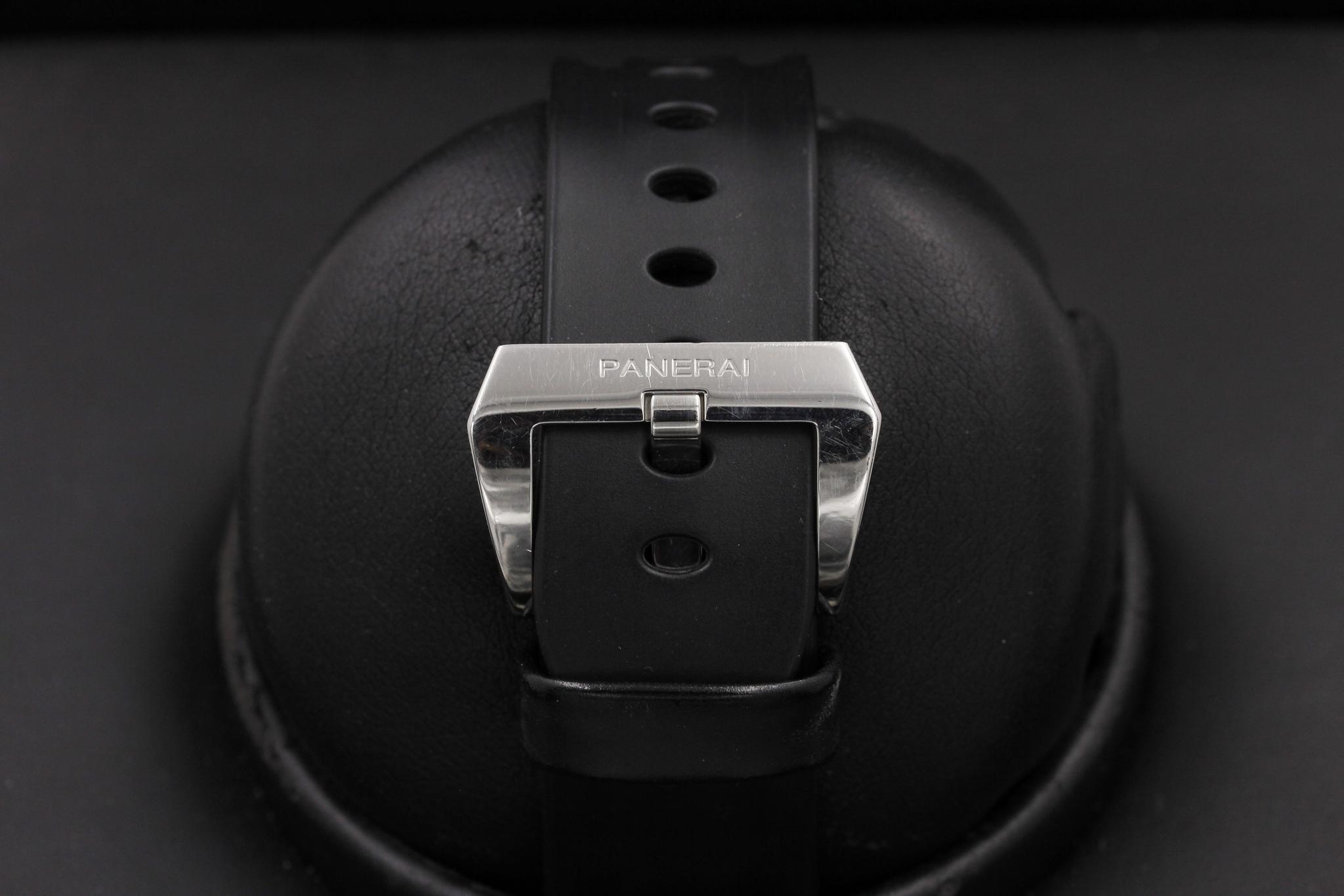 Watch Image 10