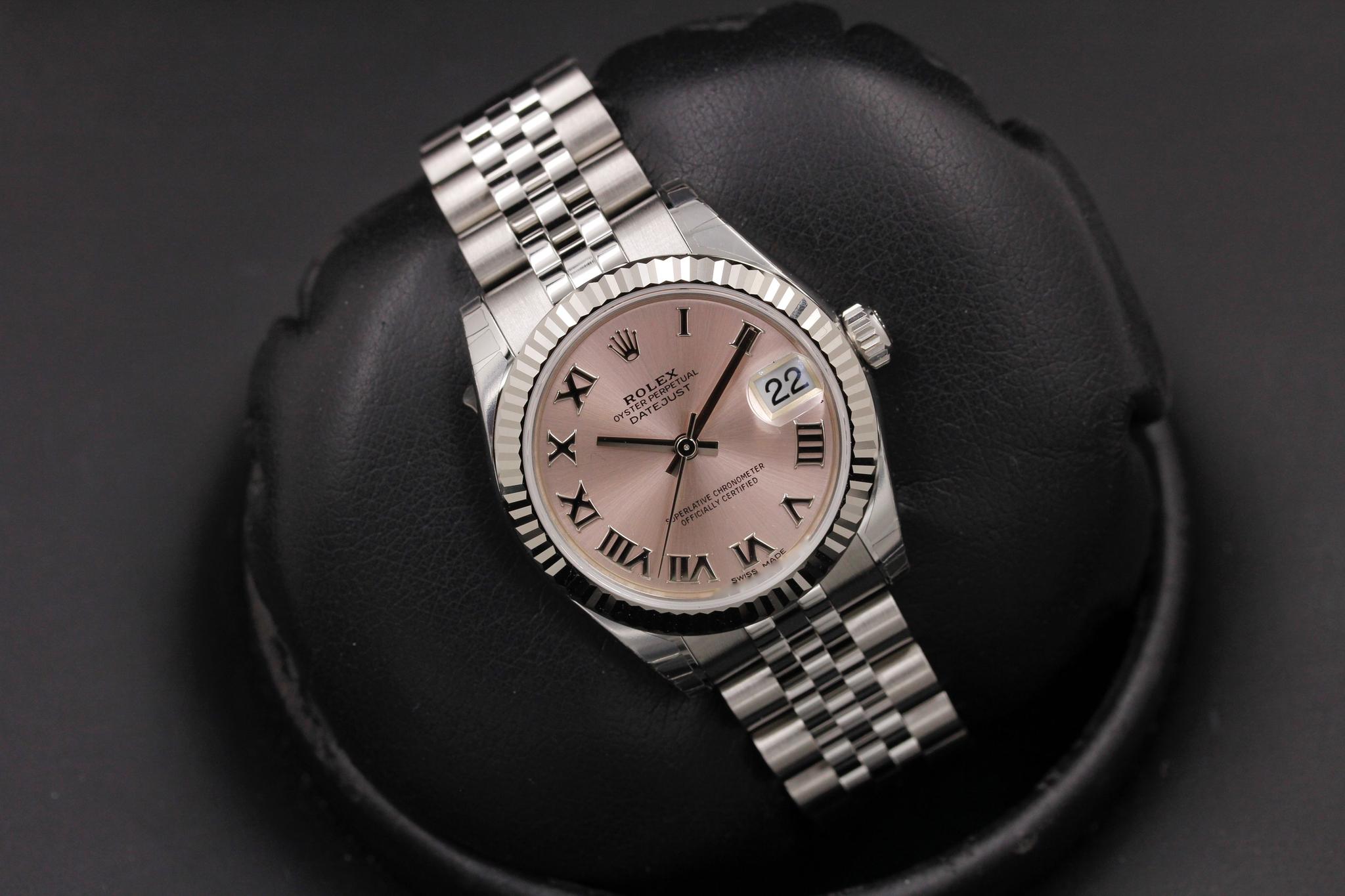 Watch Image 9