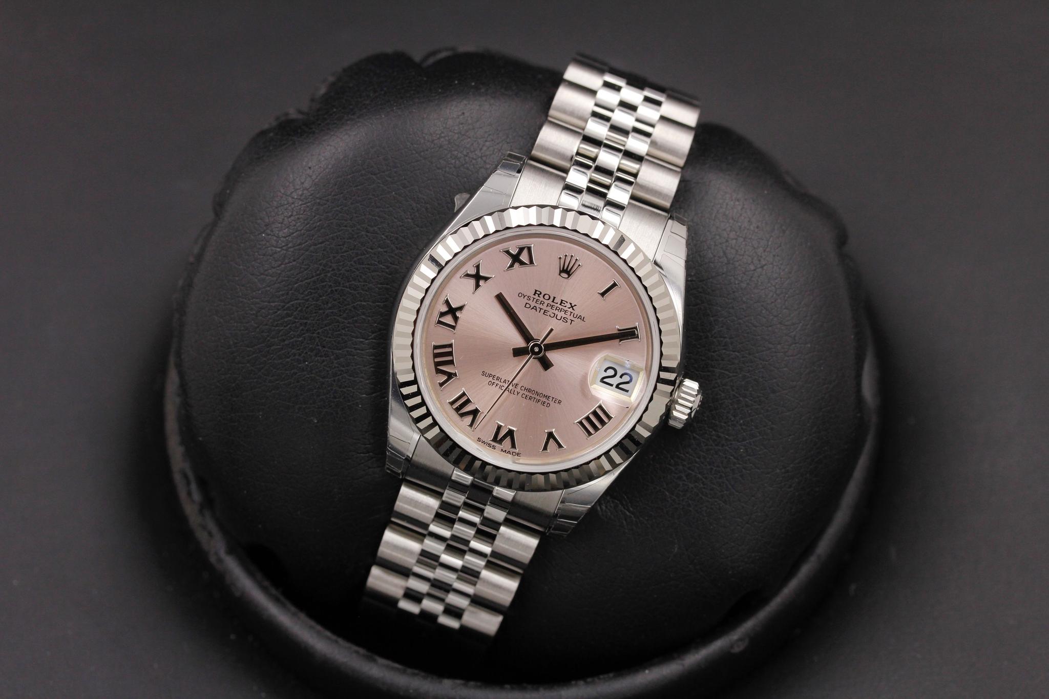 Watch Image 10