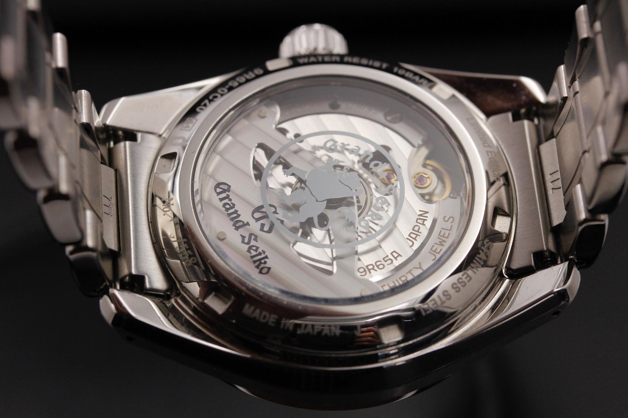 Watch Image 7