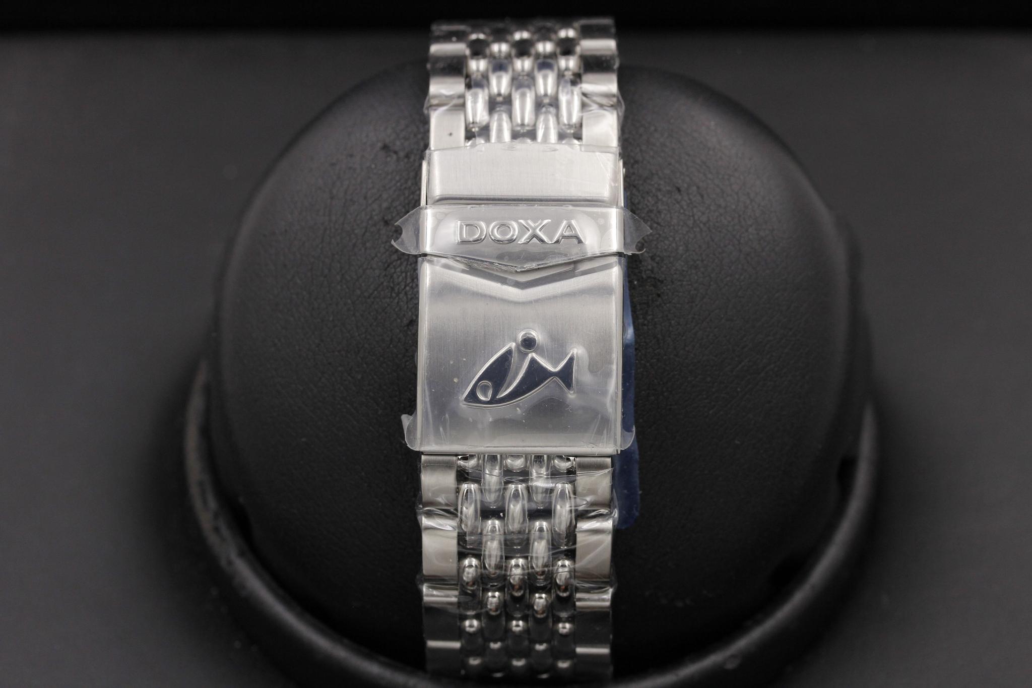Watch Image 7