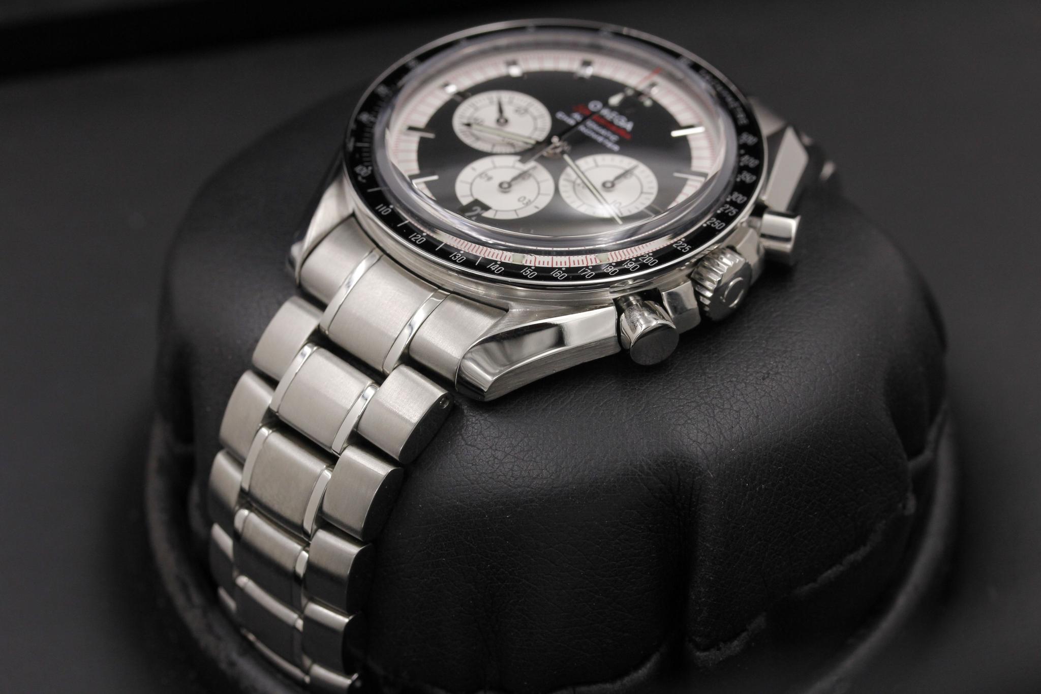Watch Image 2