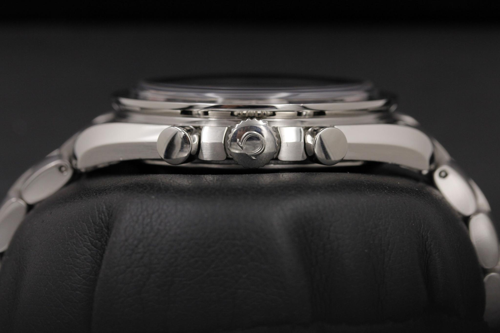 Watch Image 3