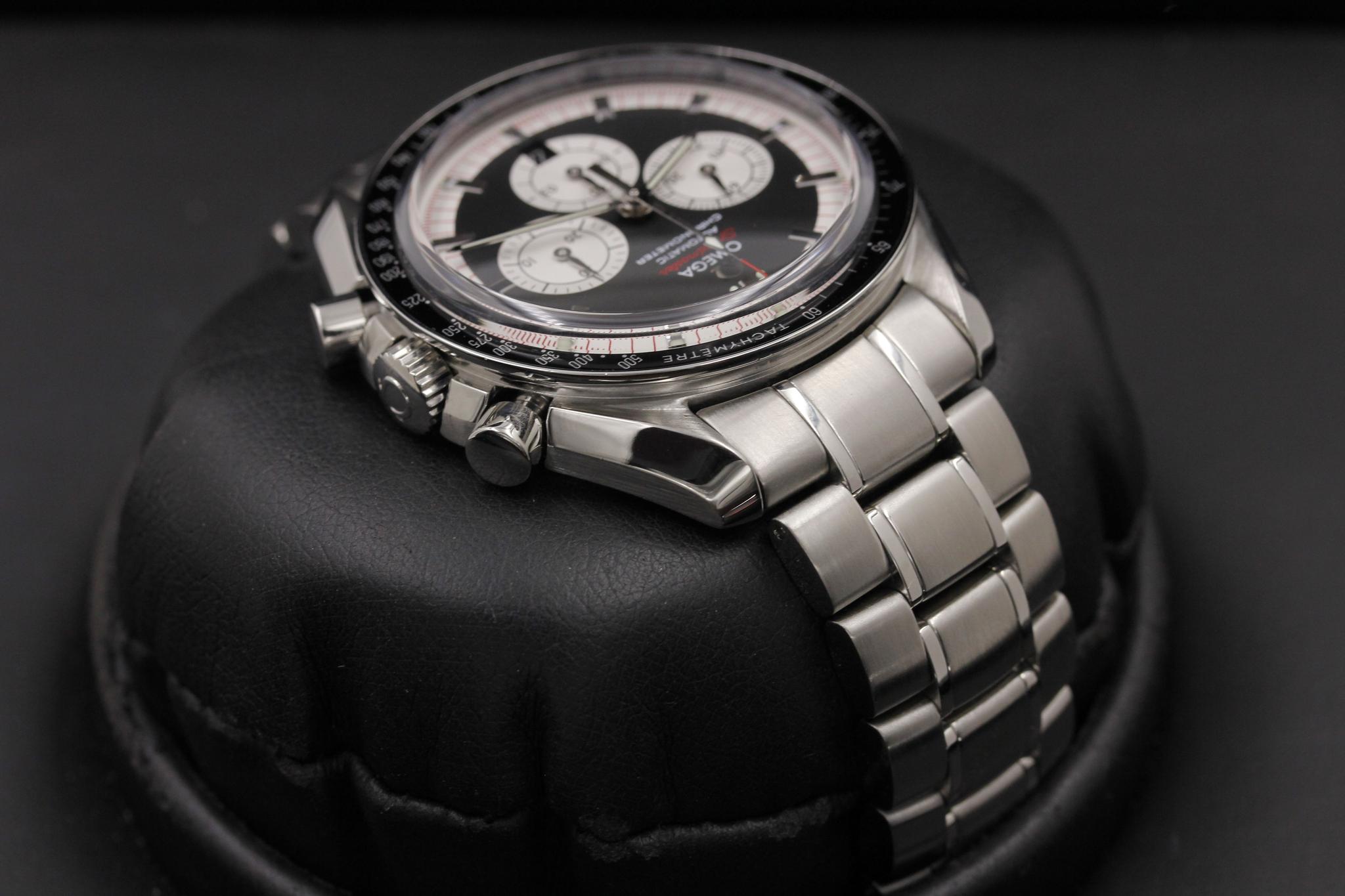 Watch Image 4