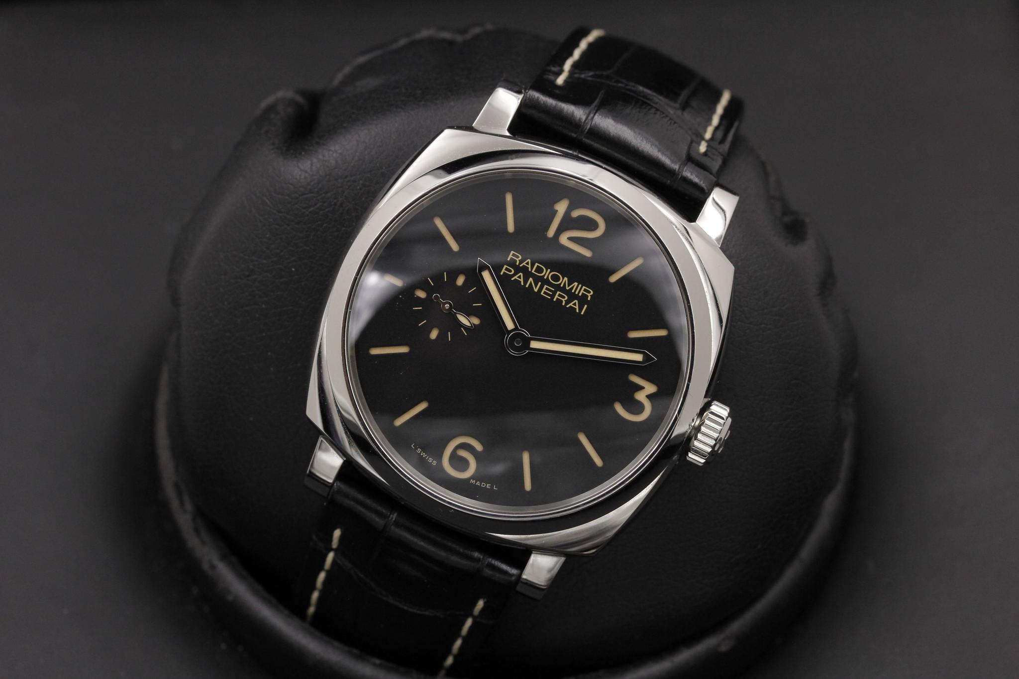 Watch Image 7