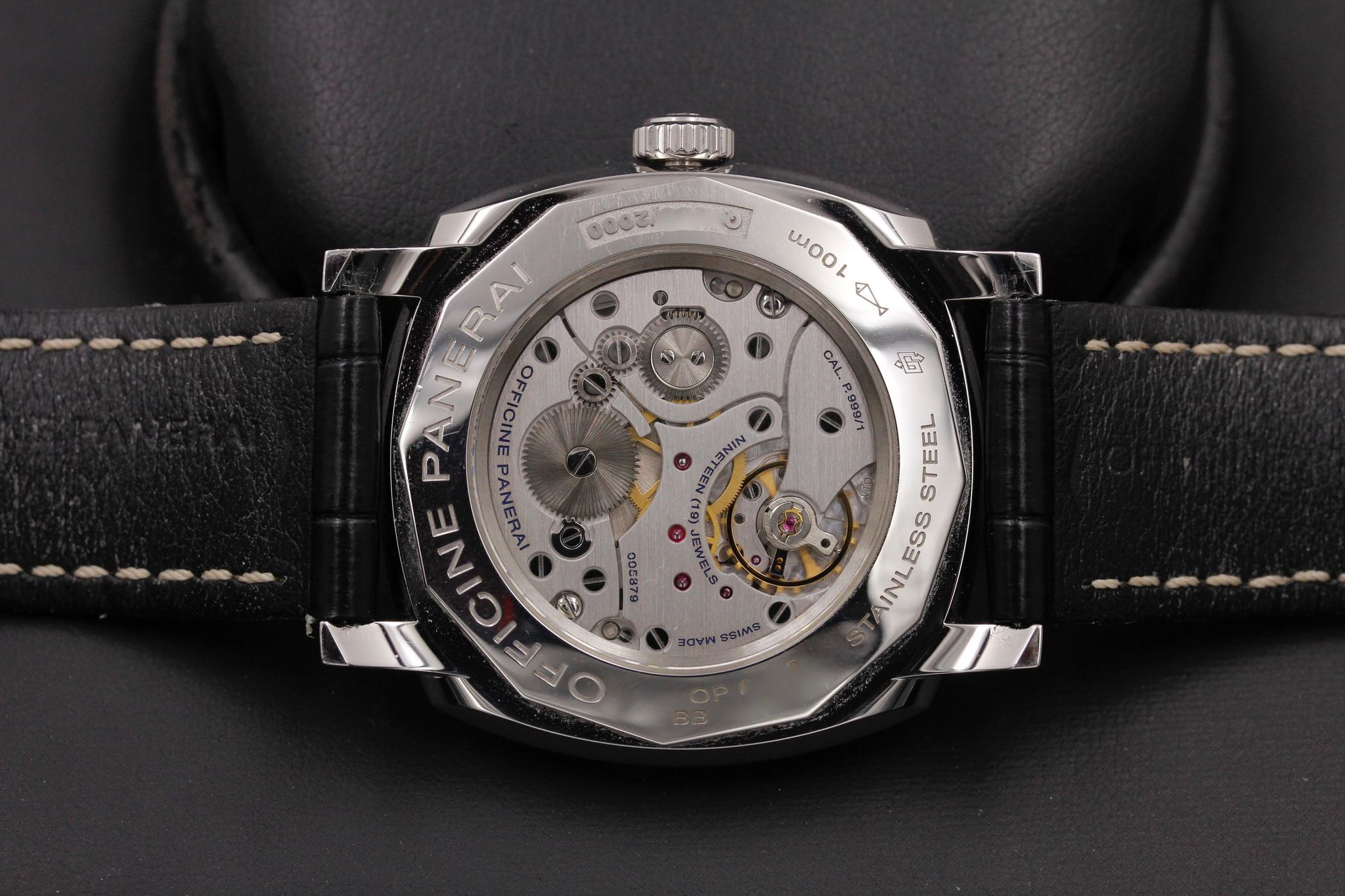 Watch Image 10
