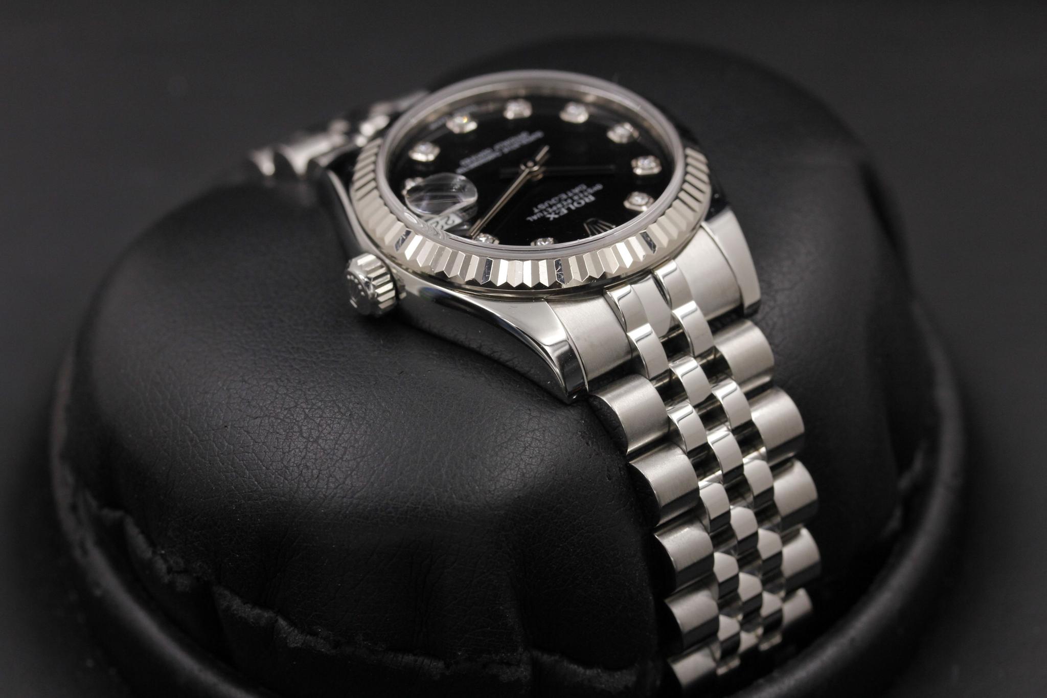 Watch Image 2
