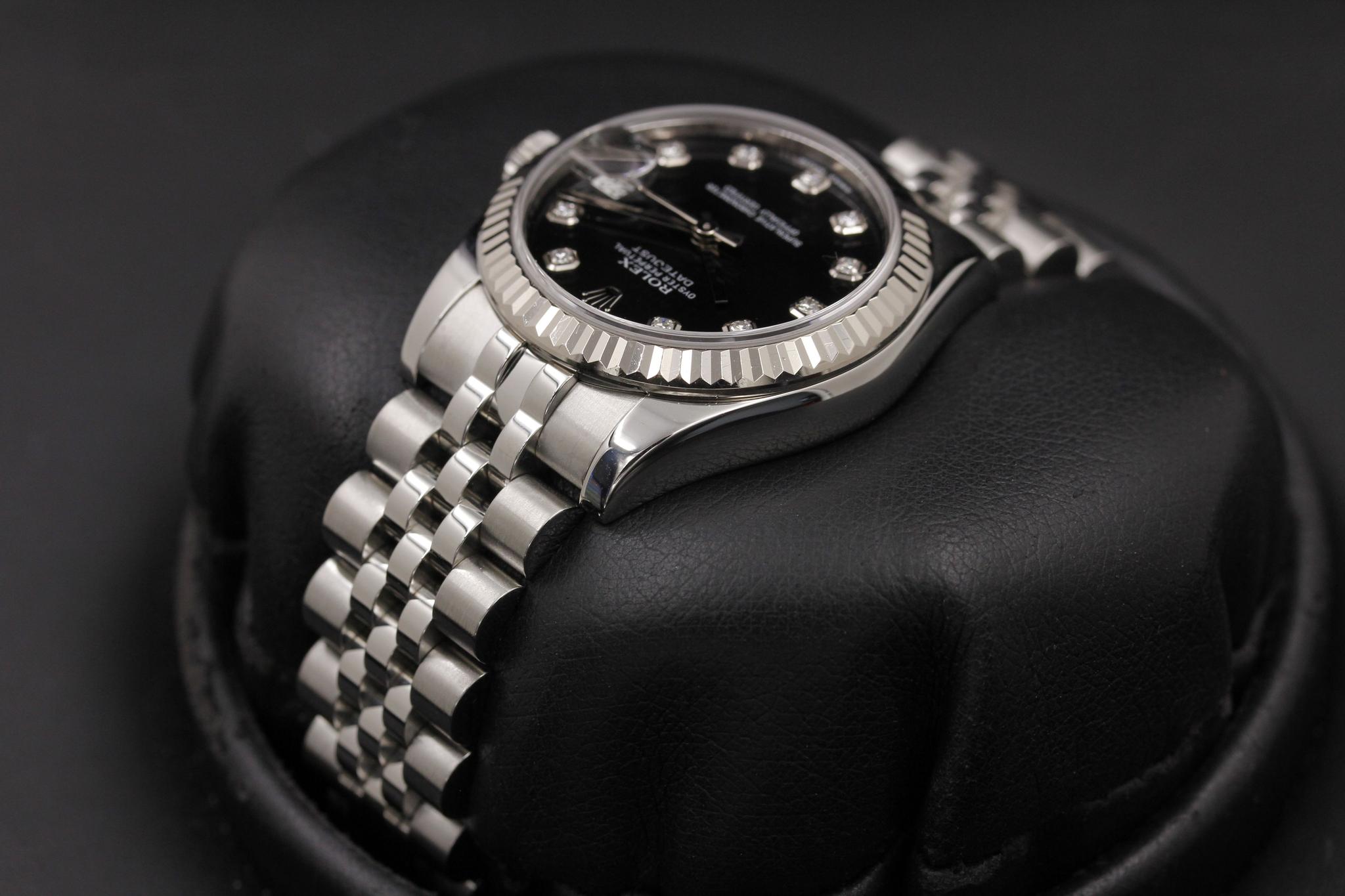 Watch Image 6