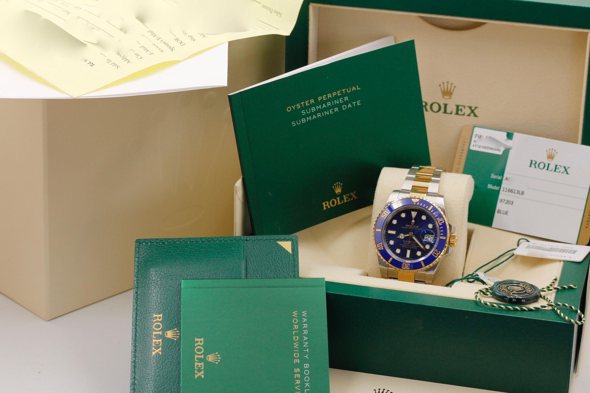 Watch Image 11