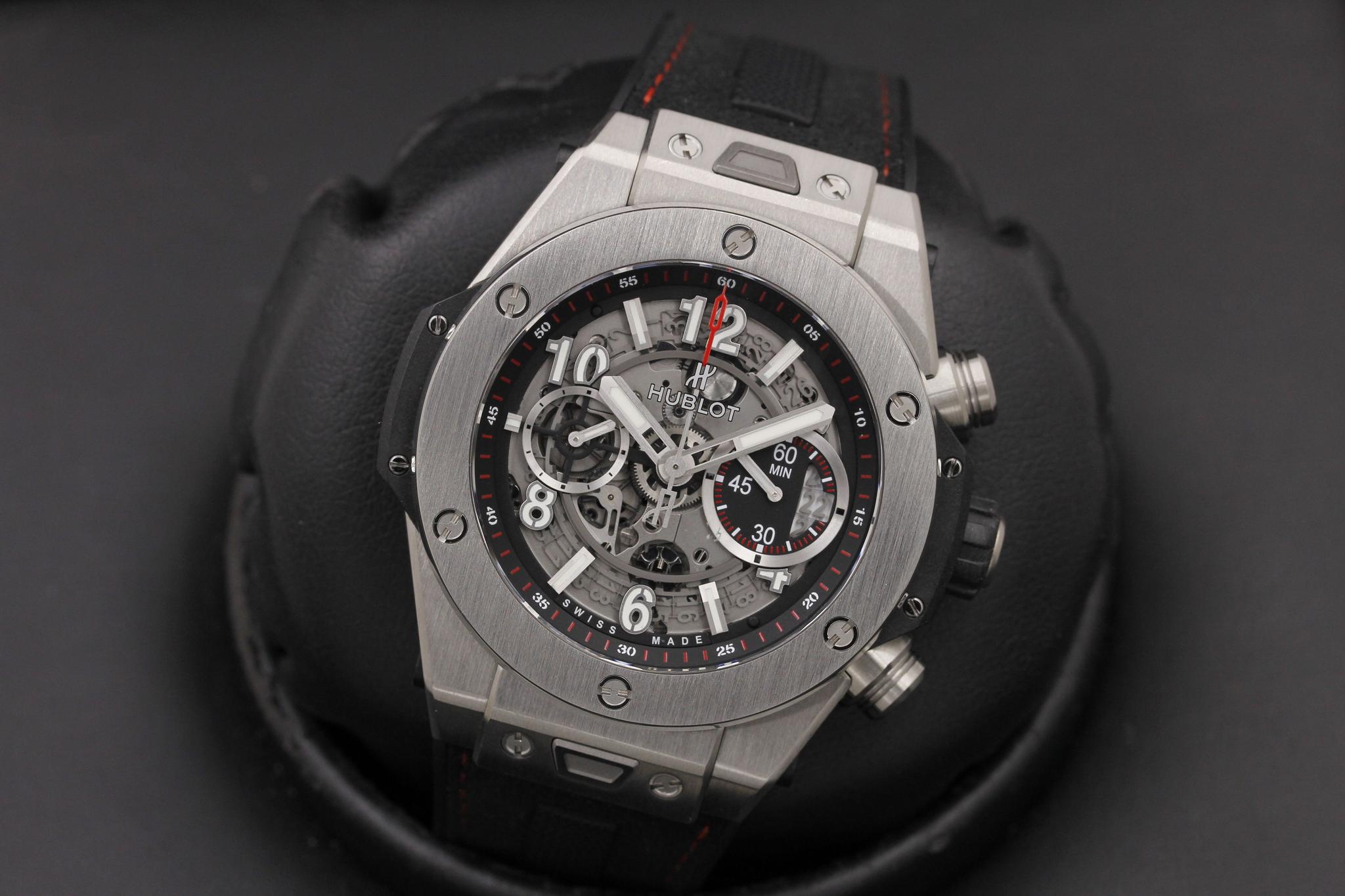 Watch Image 10