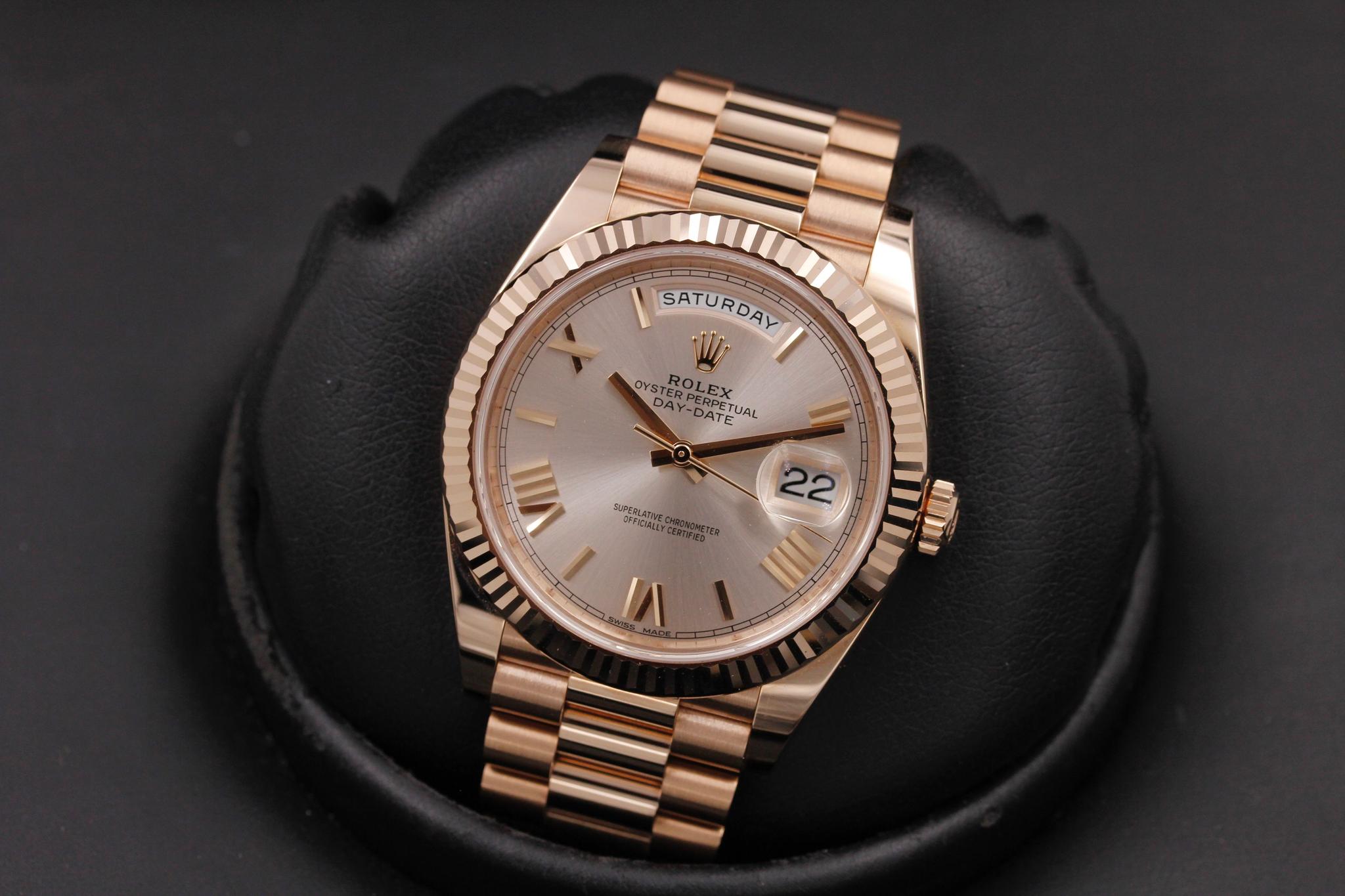 Watch Image 7