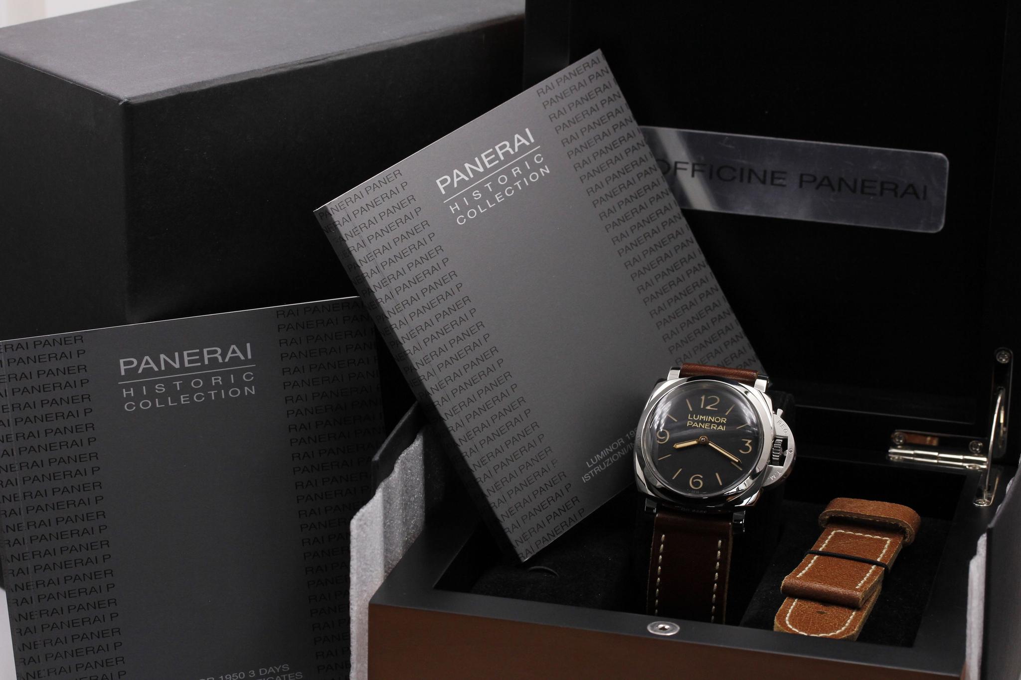 Watch Image 12