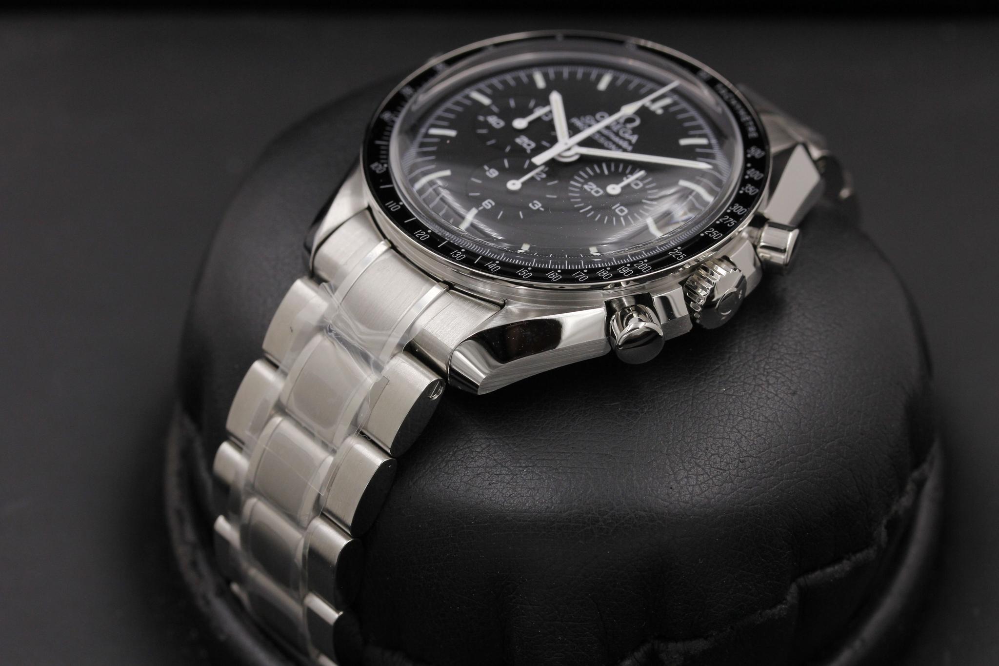 Watch Image 2