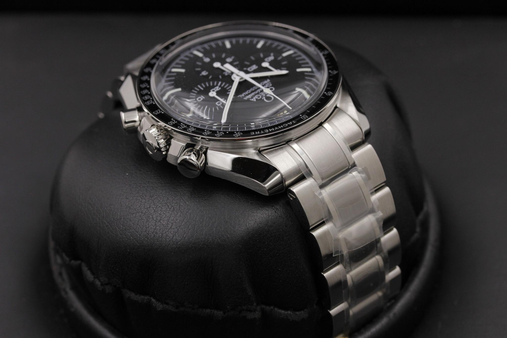 Watch Image 4