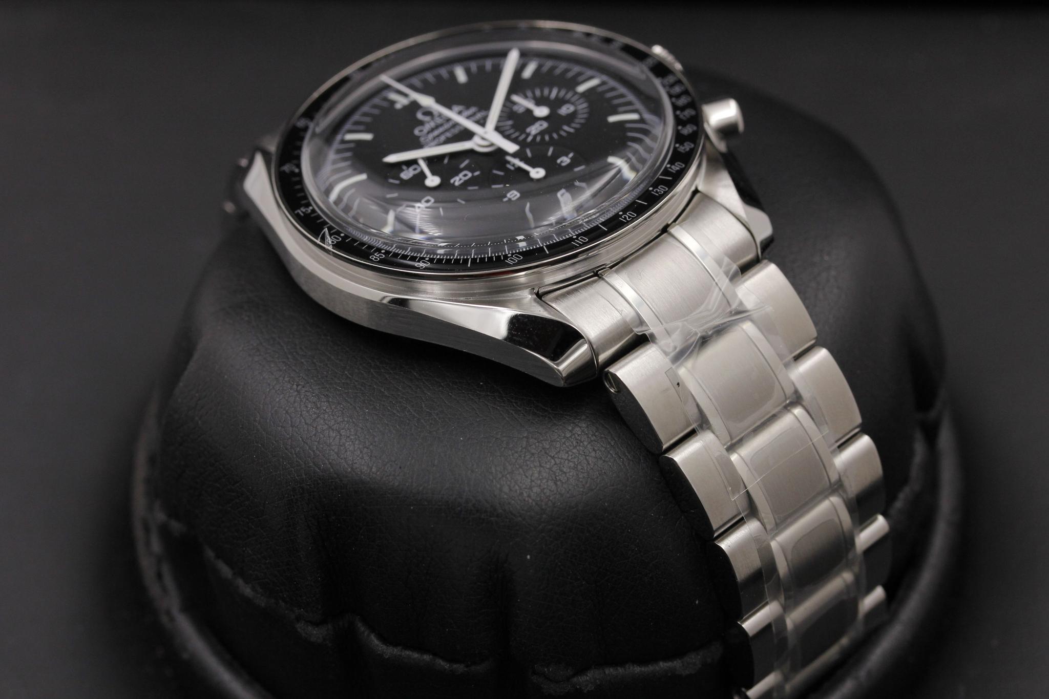Watch Image 6