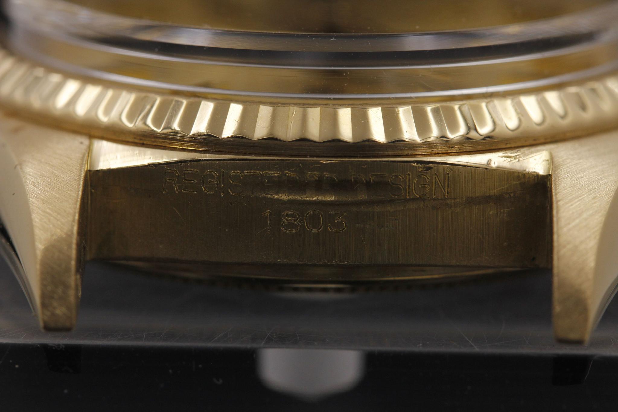 Watch Image 13
