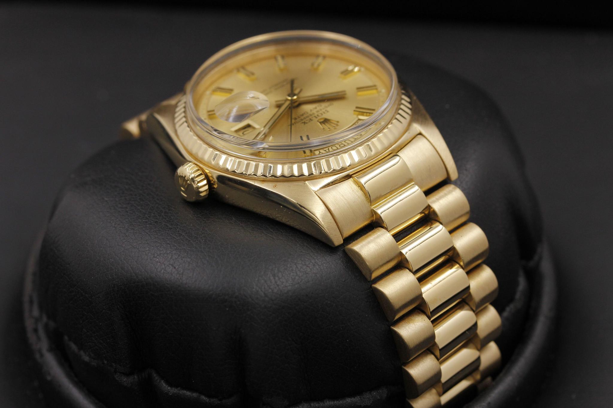 Watch Image 5