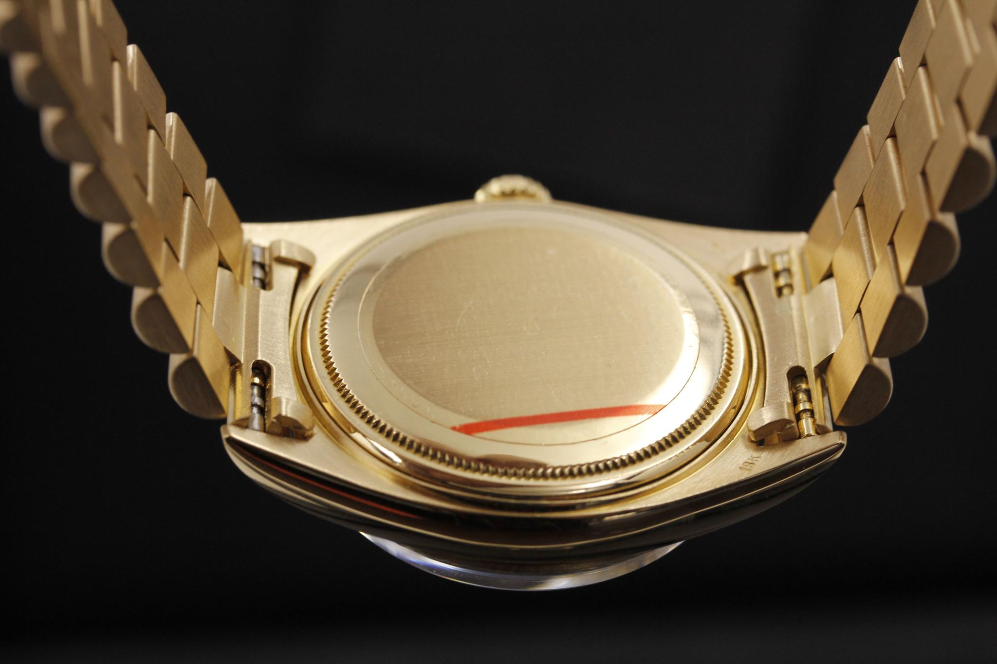 Watch Image 8