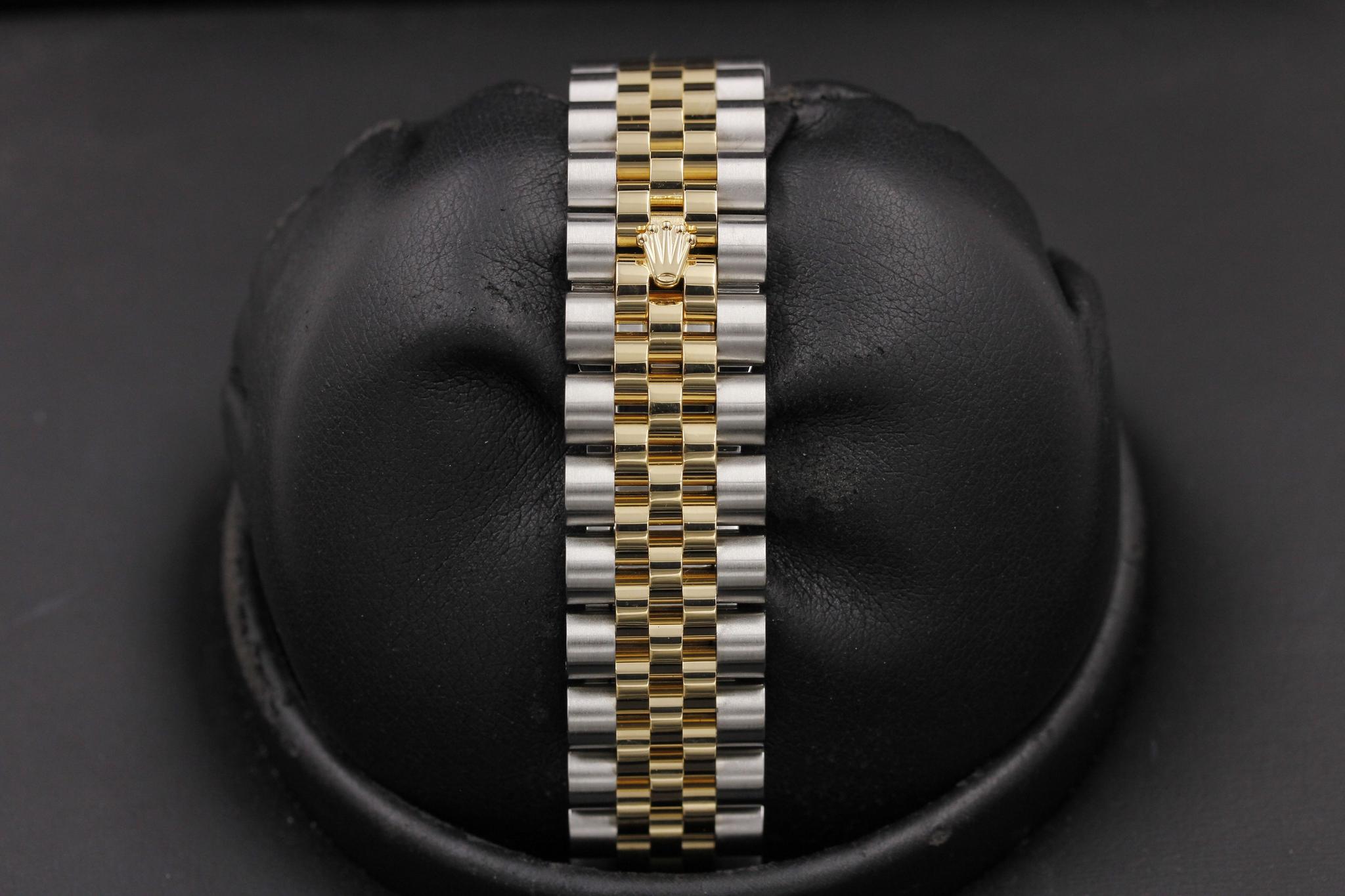 Watch Image 9