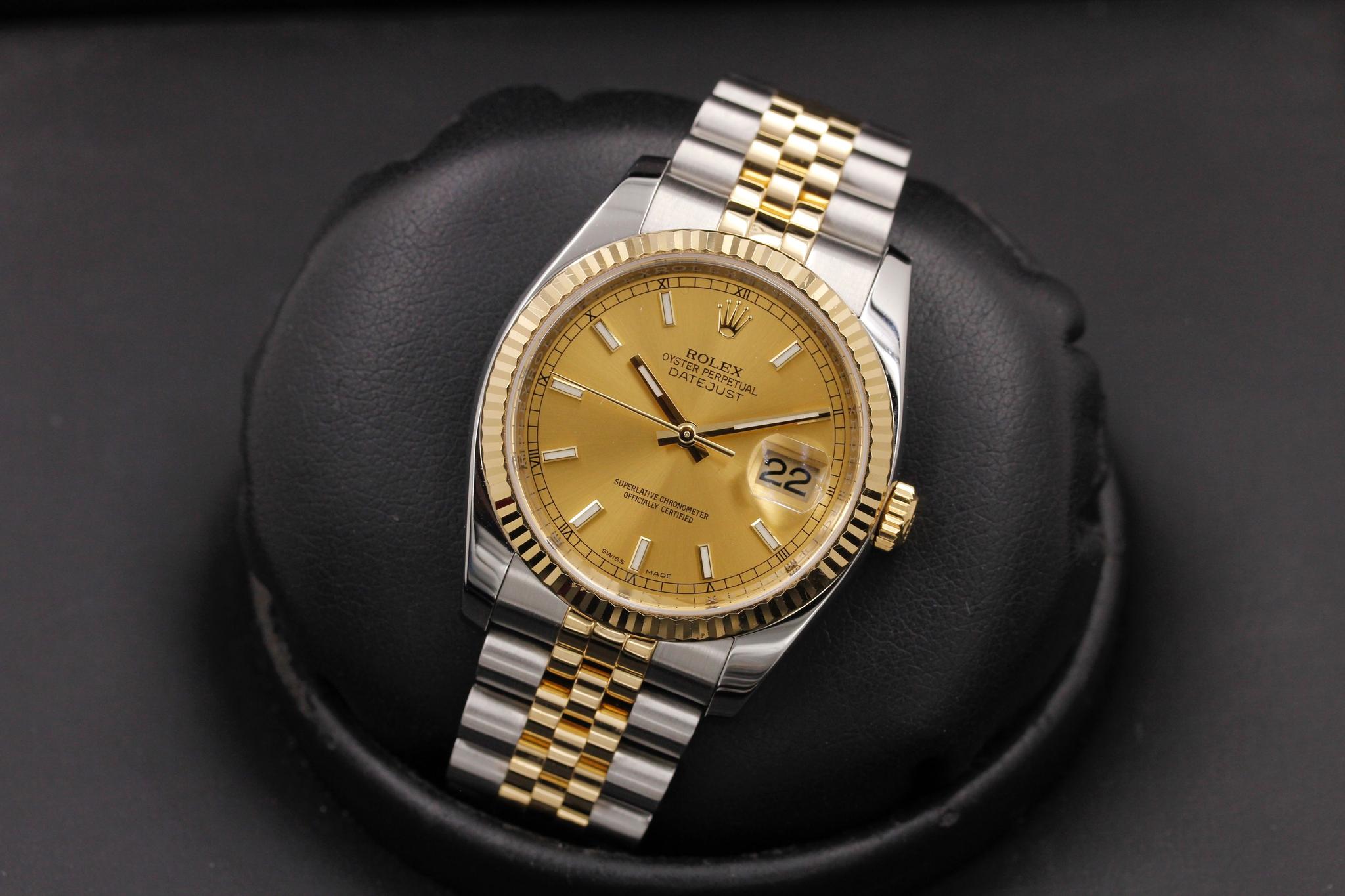 Watch Image 11