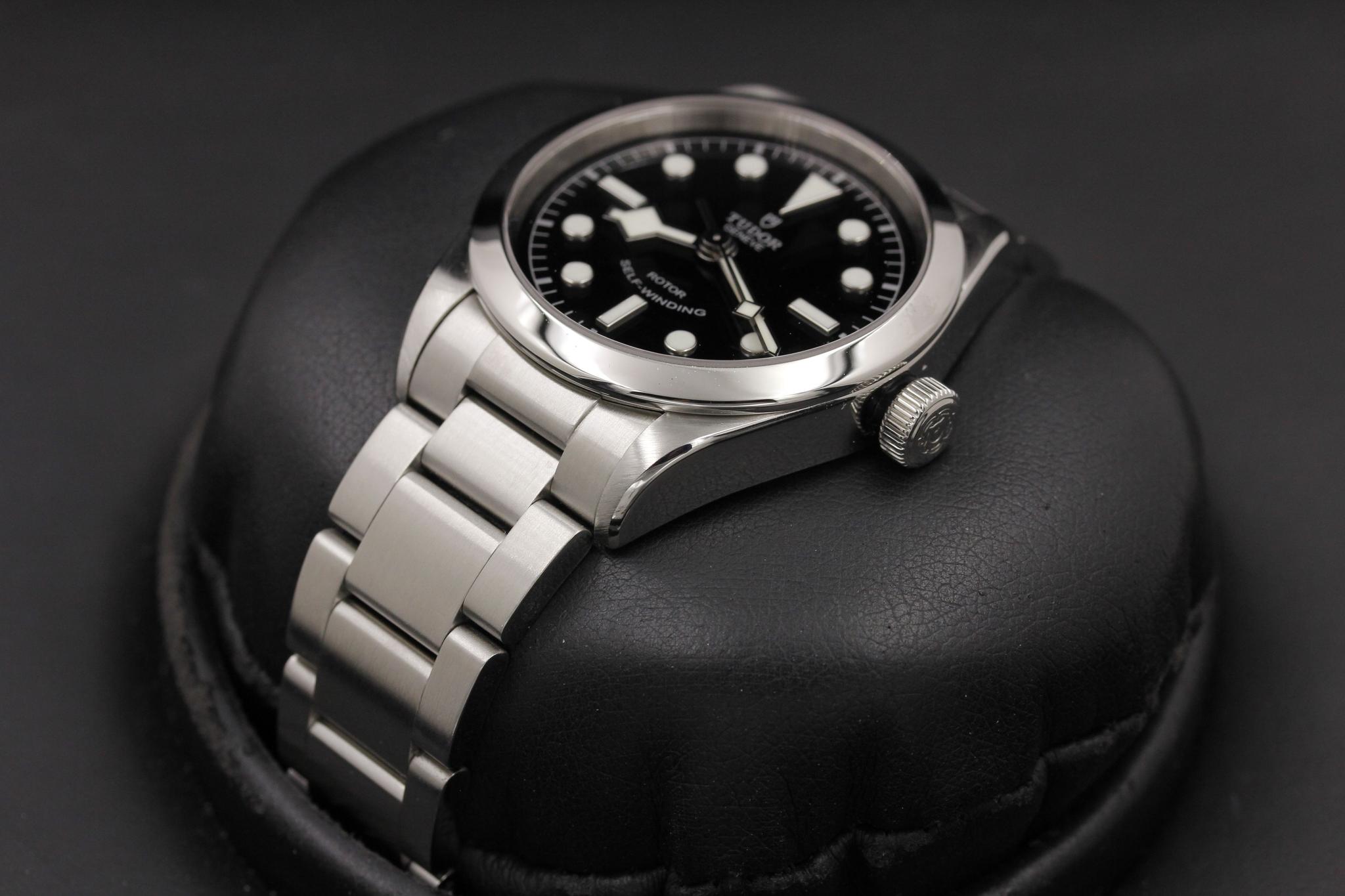 Watch Image 2