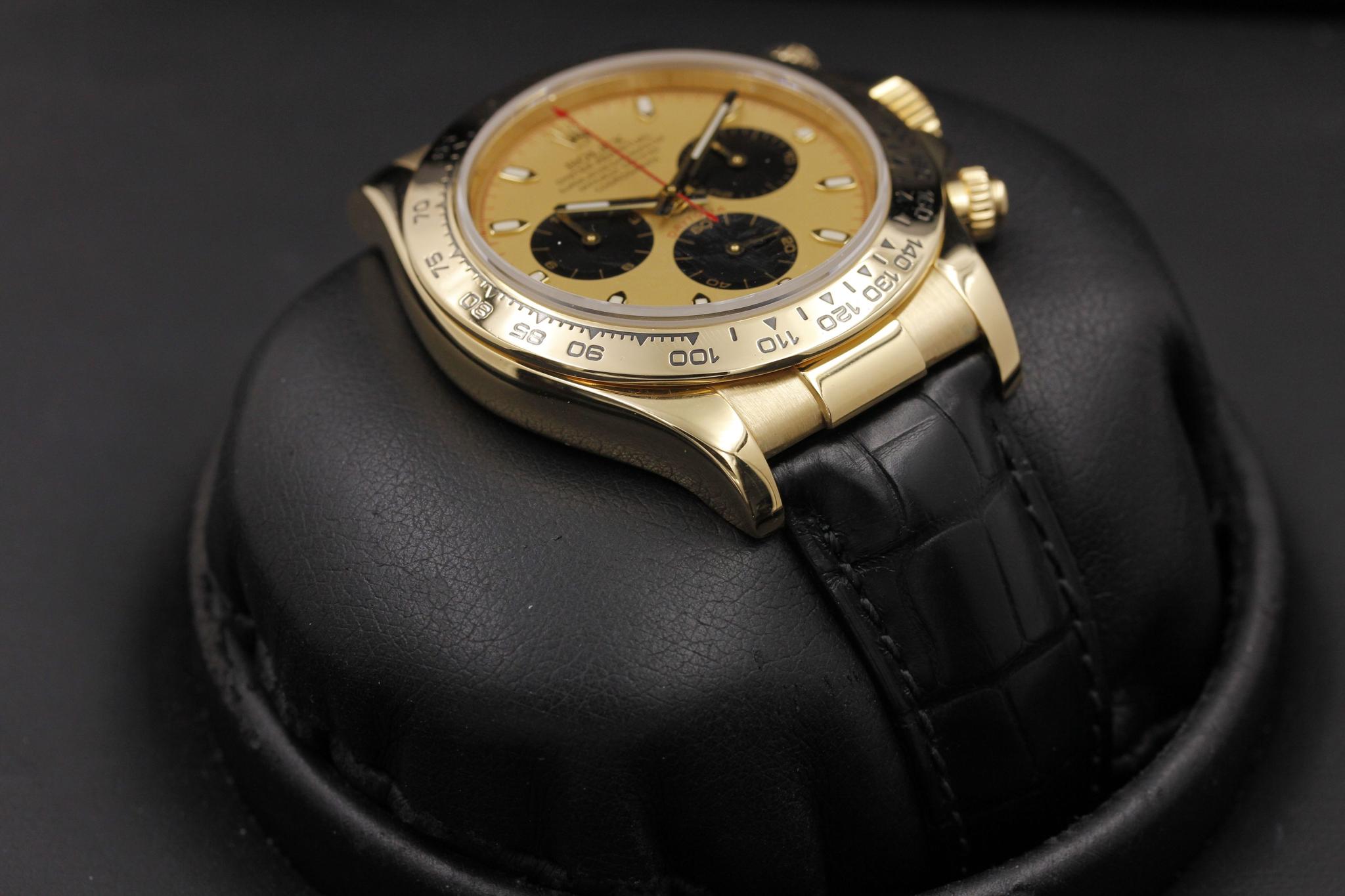 Watch Image 6