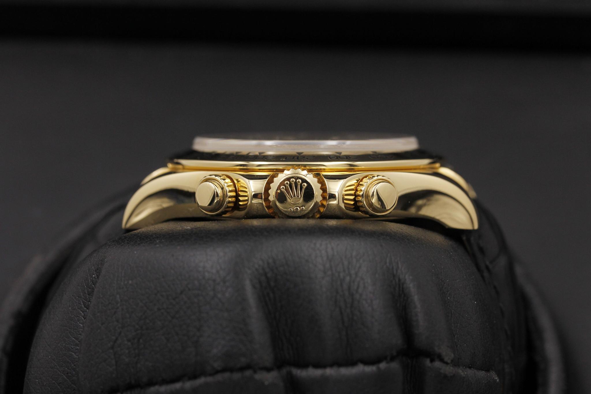 Watch Image 3