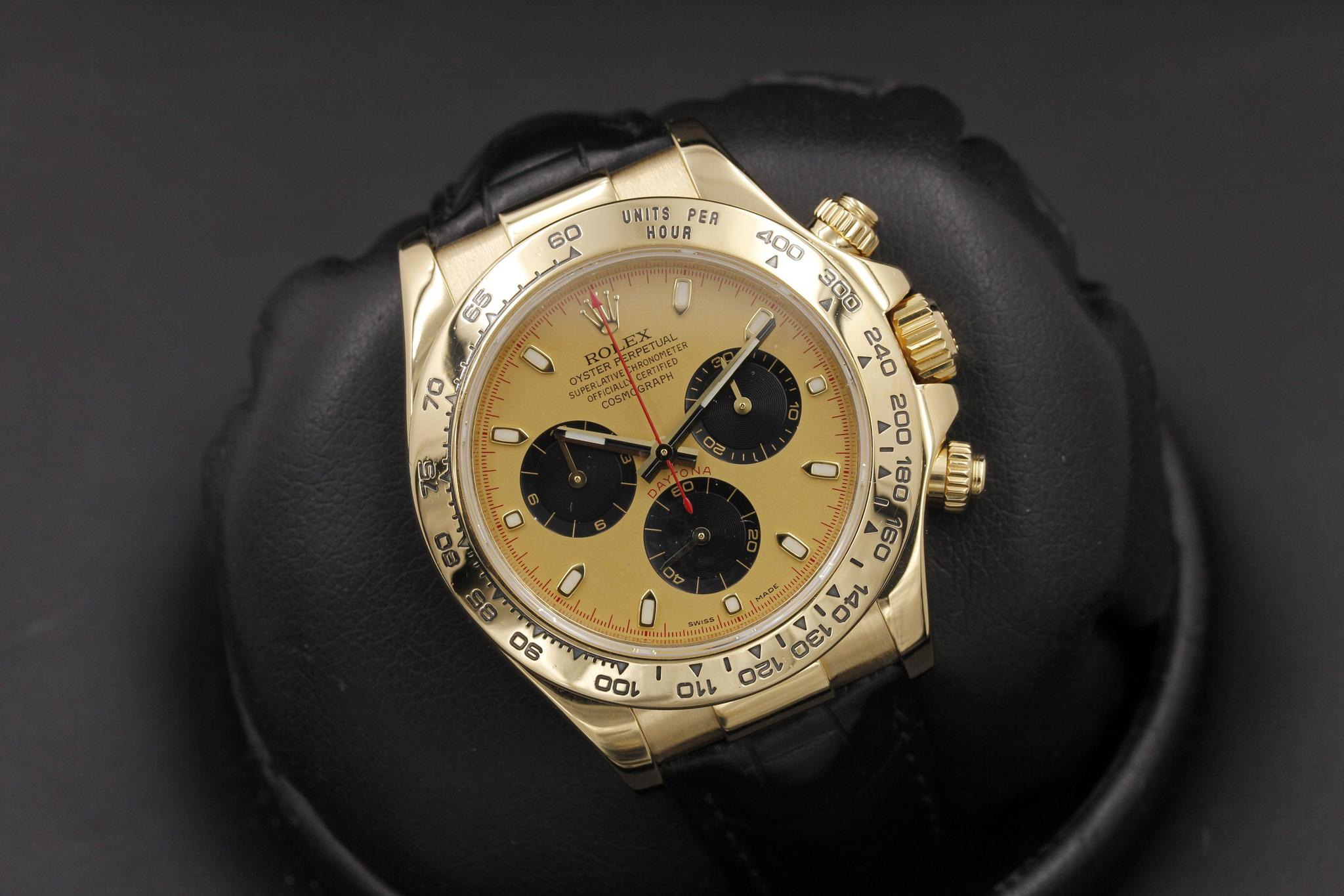 Watch Image 9