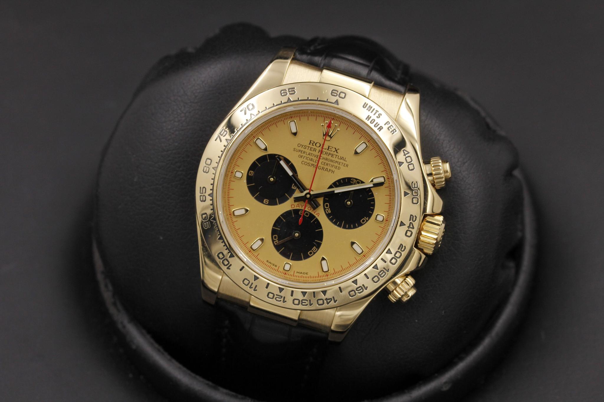 Watch Image 10