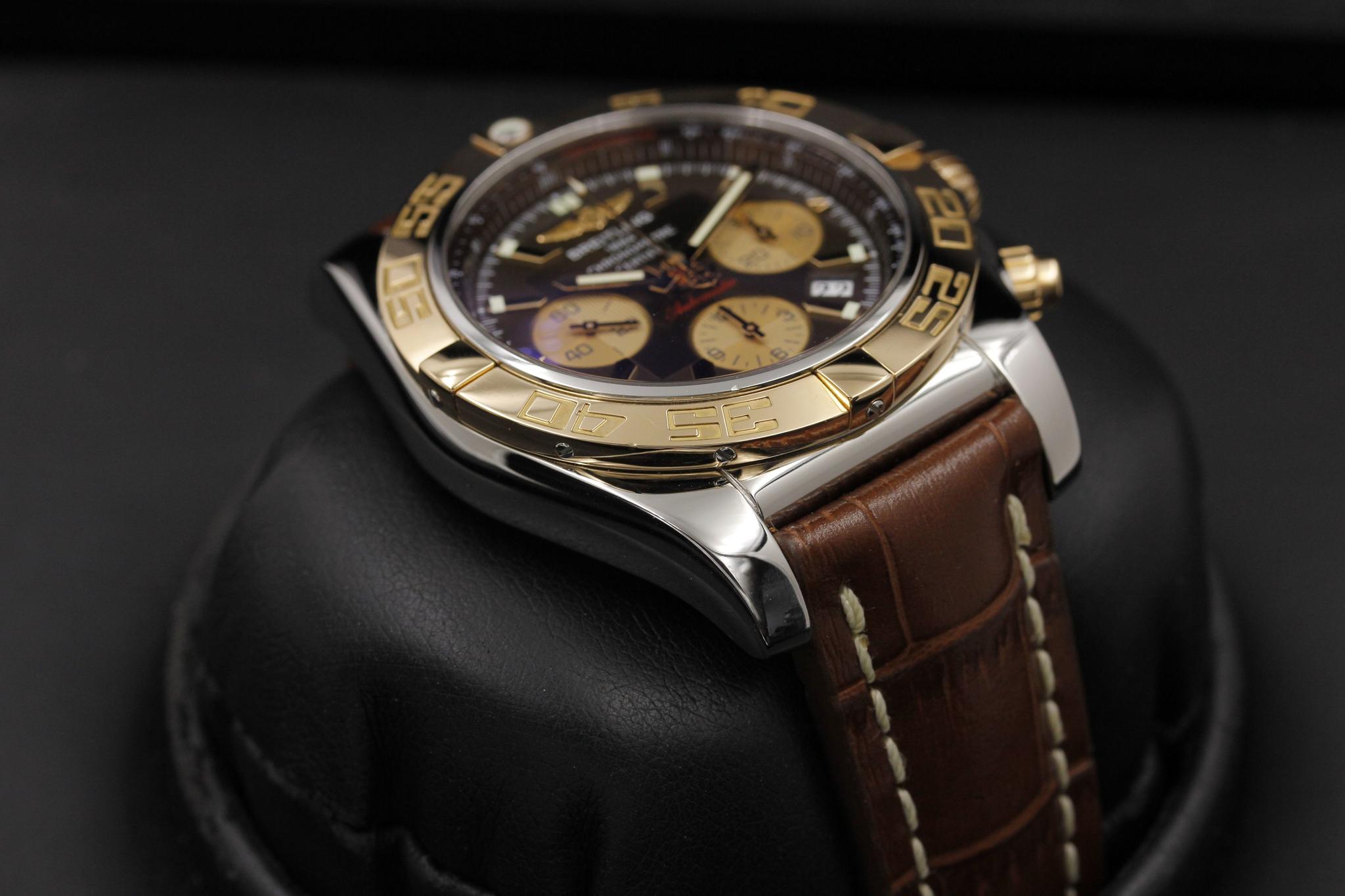 Watch Image 6