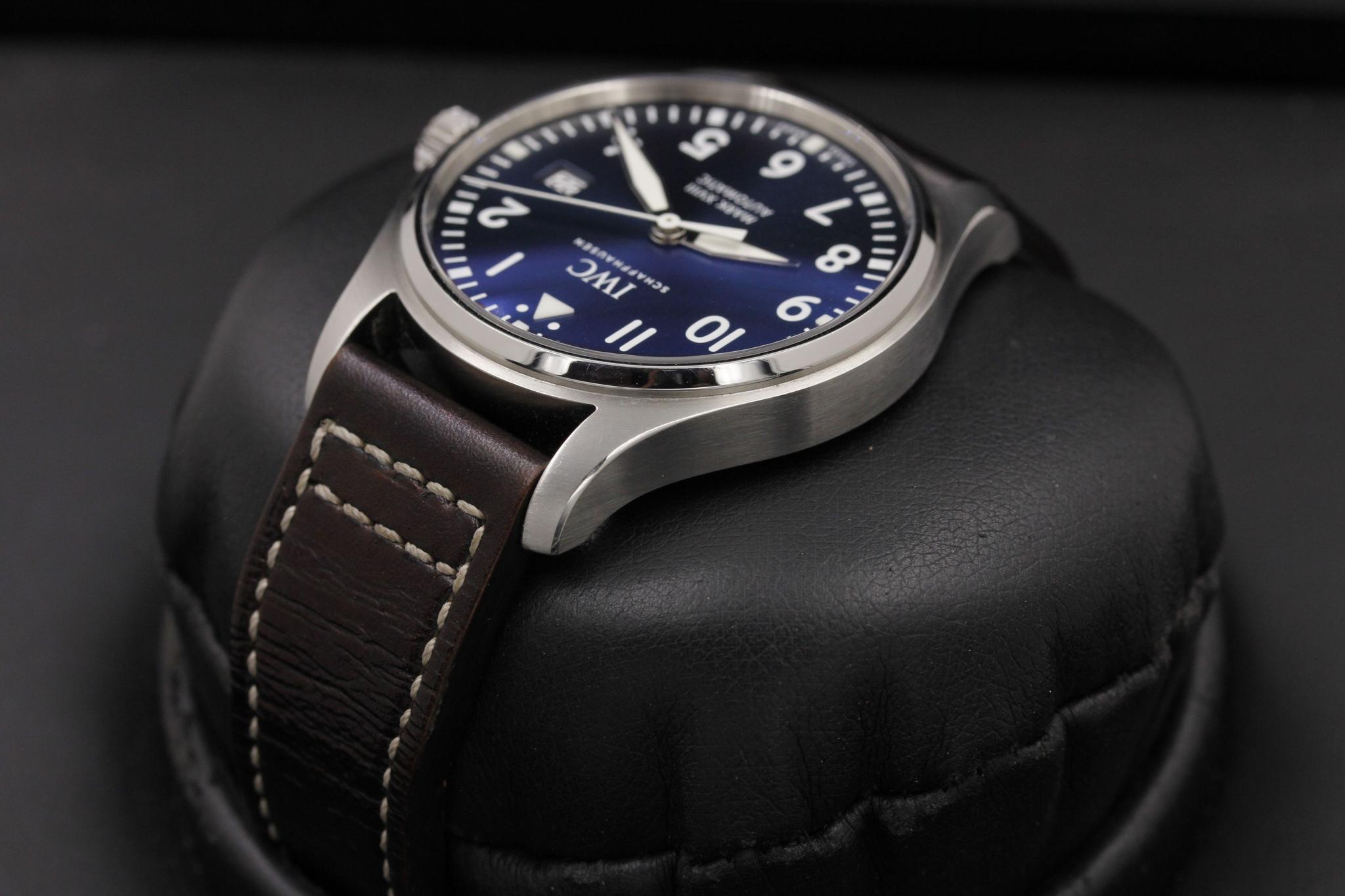 Watch Image 5