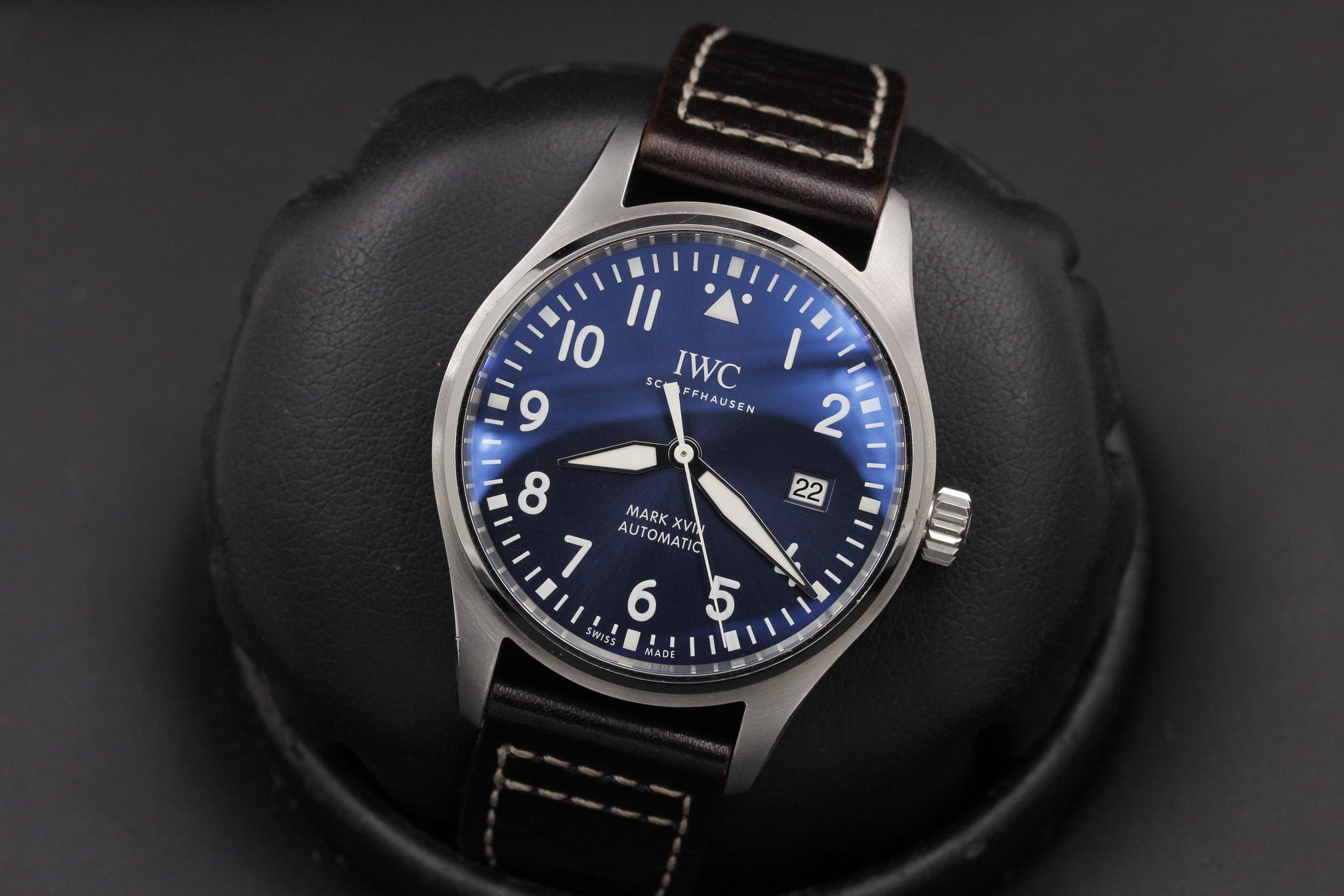 Watch Image 9