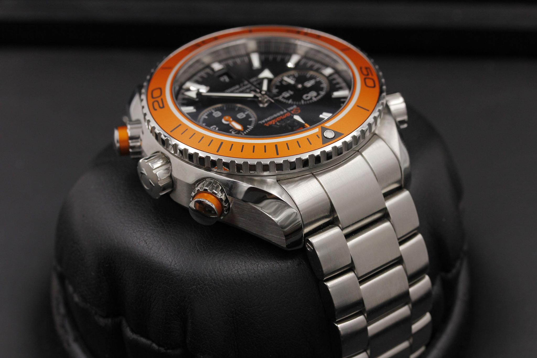 Watch Image 4