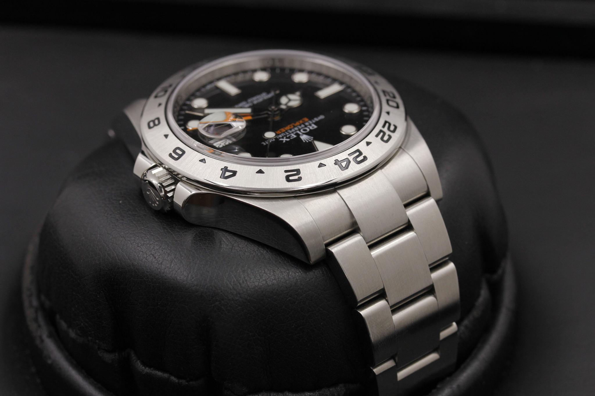 Watch Image 2