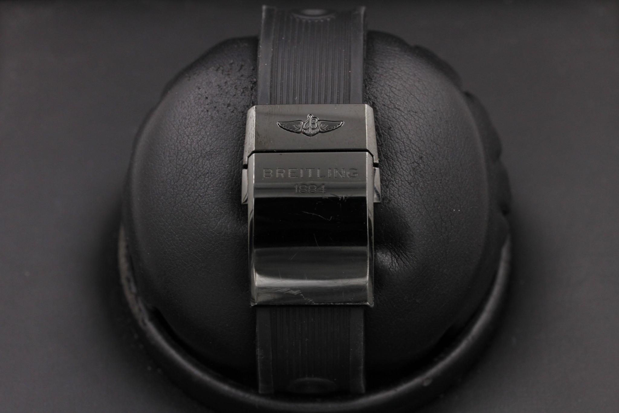 Watch Image 8