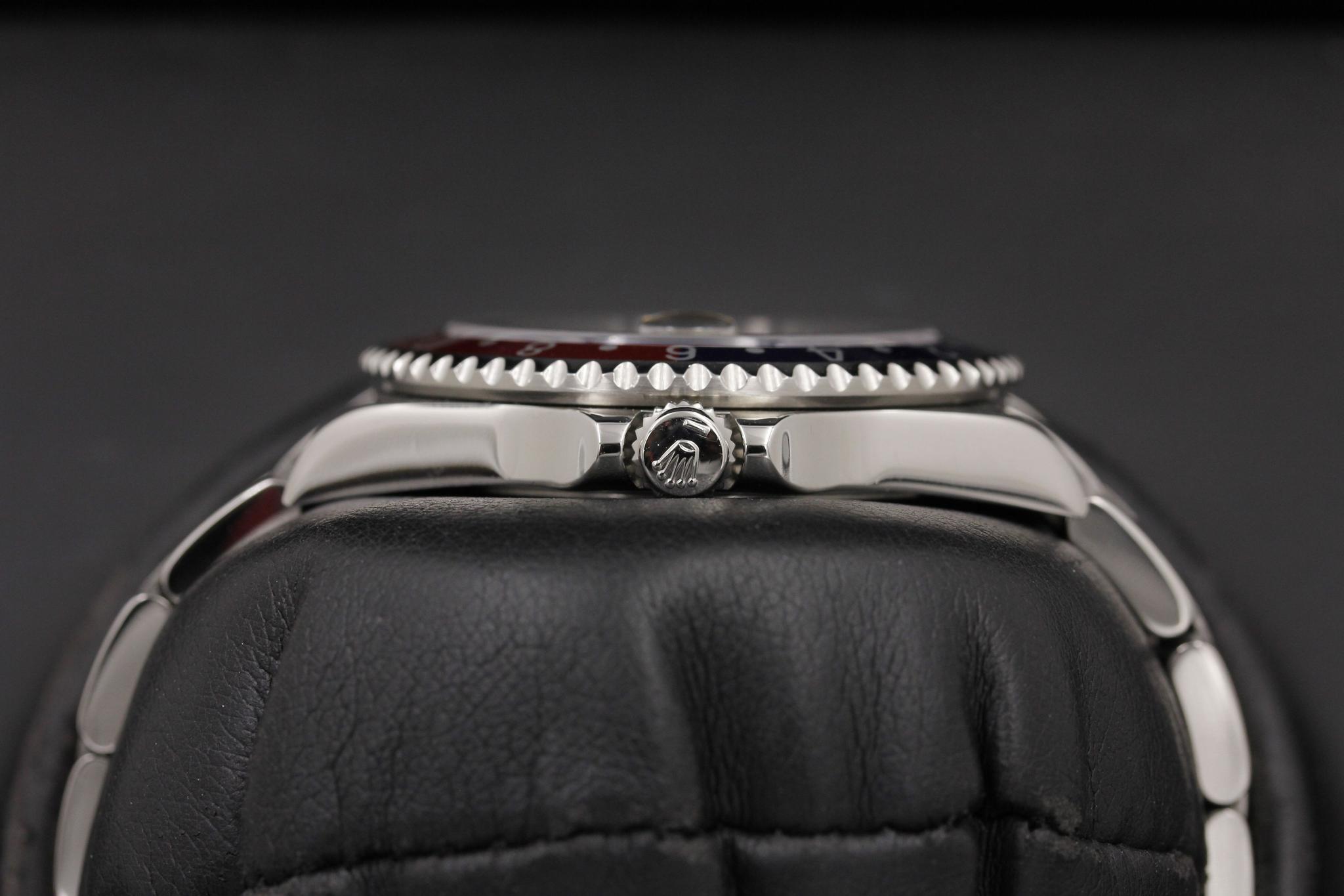 Watch Image 3